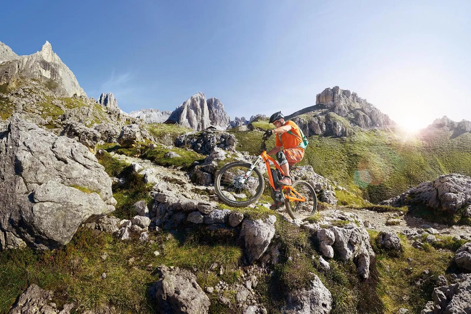 Hiking in Villa Rier