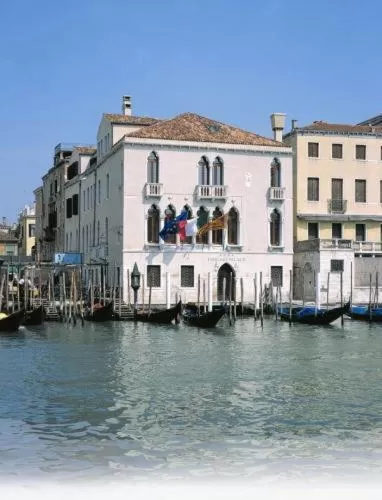 Property building in Foscari Palace
