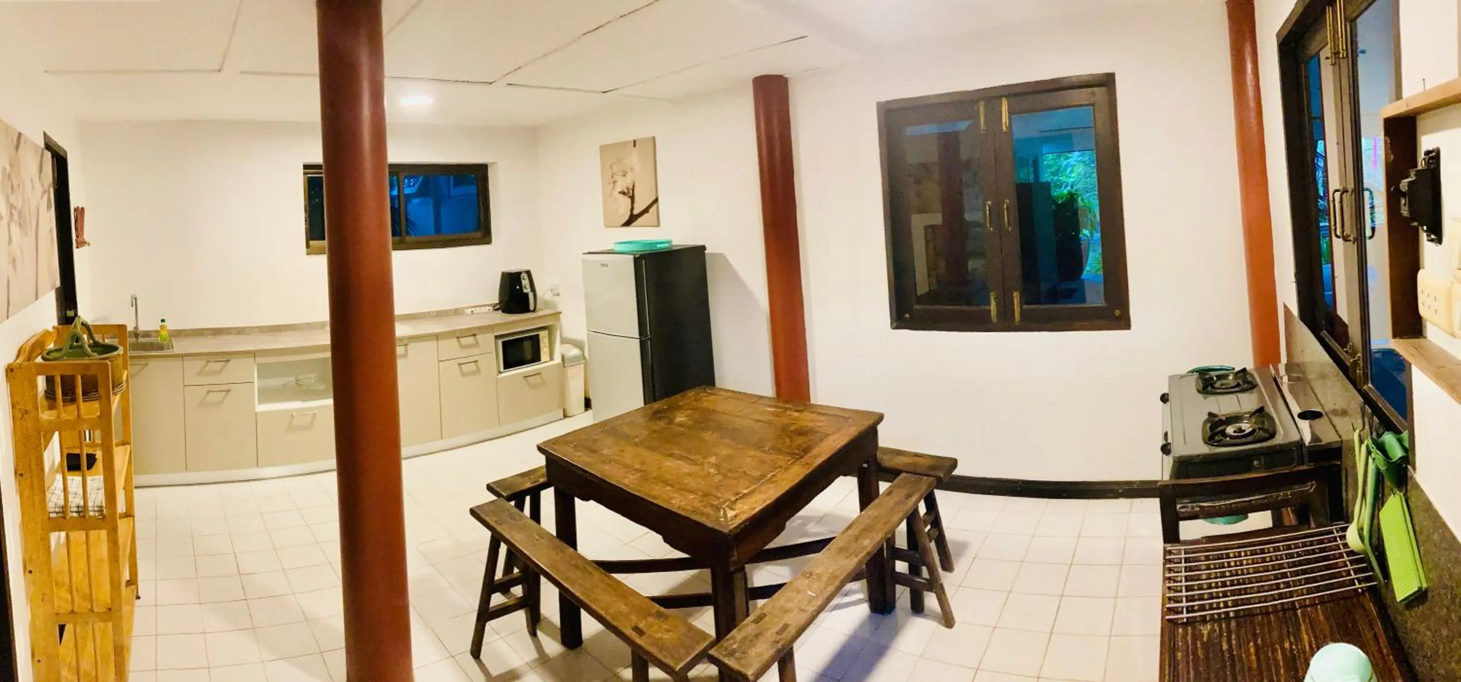 Kitchen or kitchenette in Ban Kaew Villas