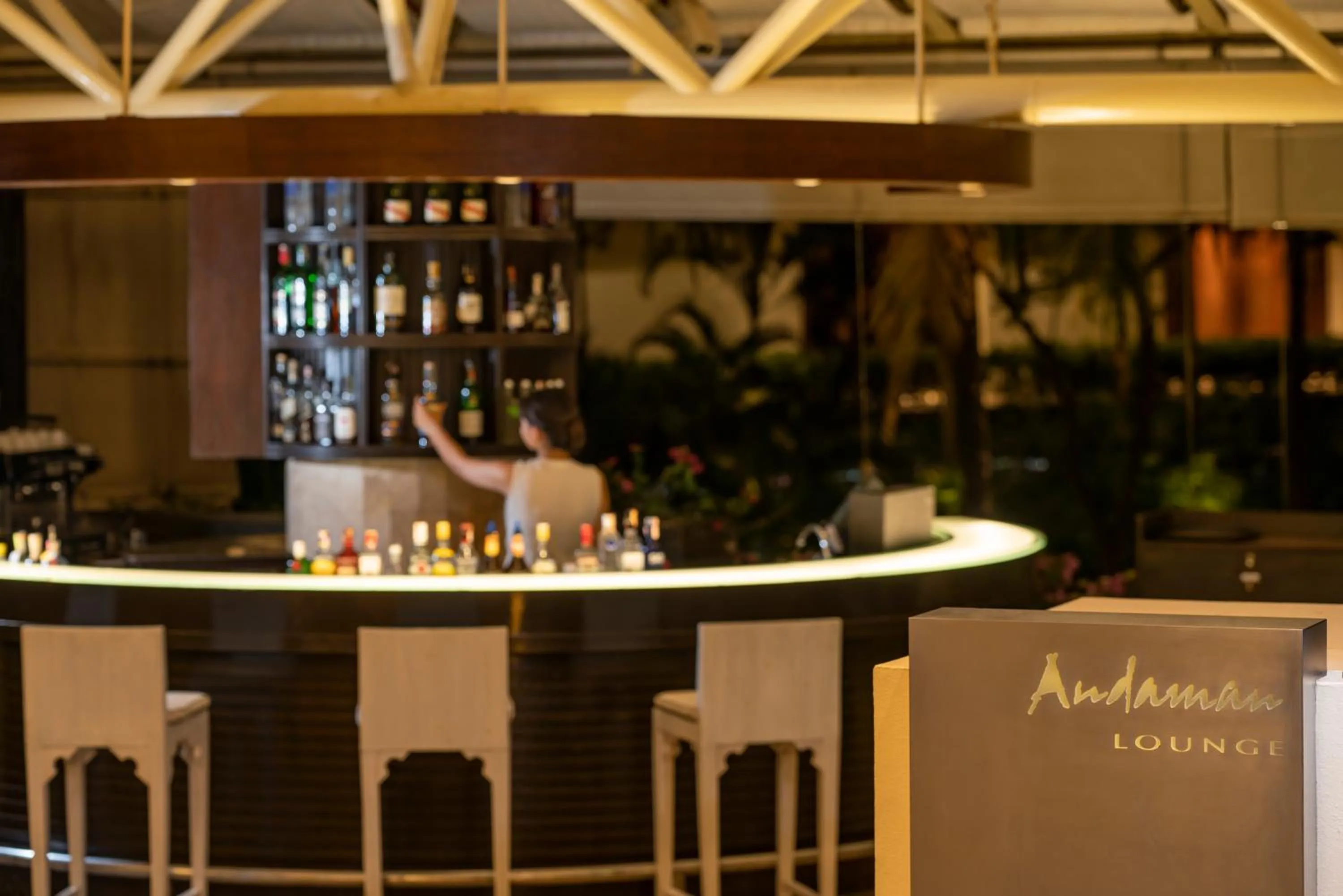 Restaurant/places to eat in Pullman Phuket Karon Beach Resort