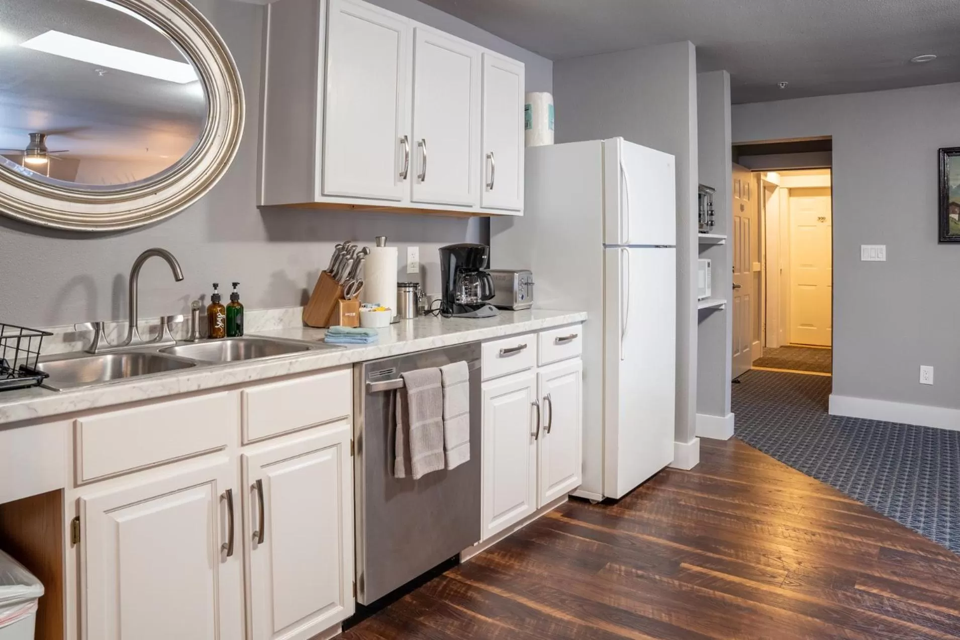 Coffee/tea facilities in Blue Elk Inn