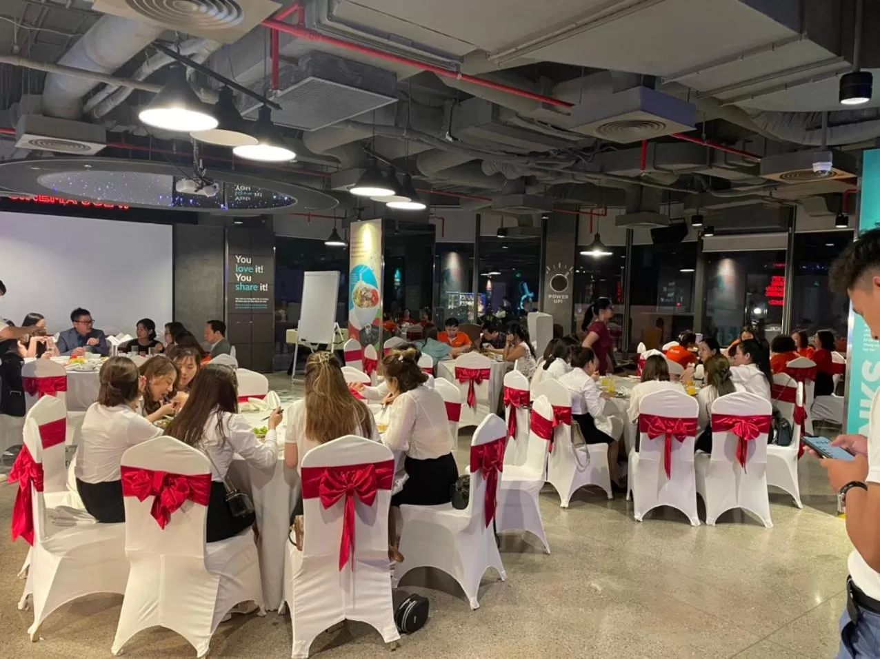 Restaurant/places to eat in SOJO Hotel Nam Dinh