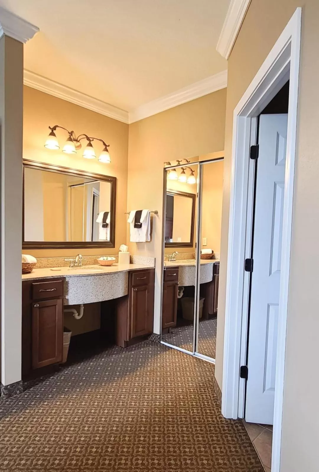 King Suite in The Lodge at Flat Rock