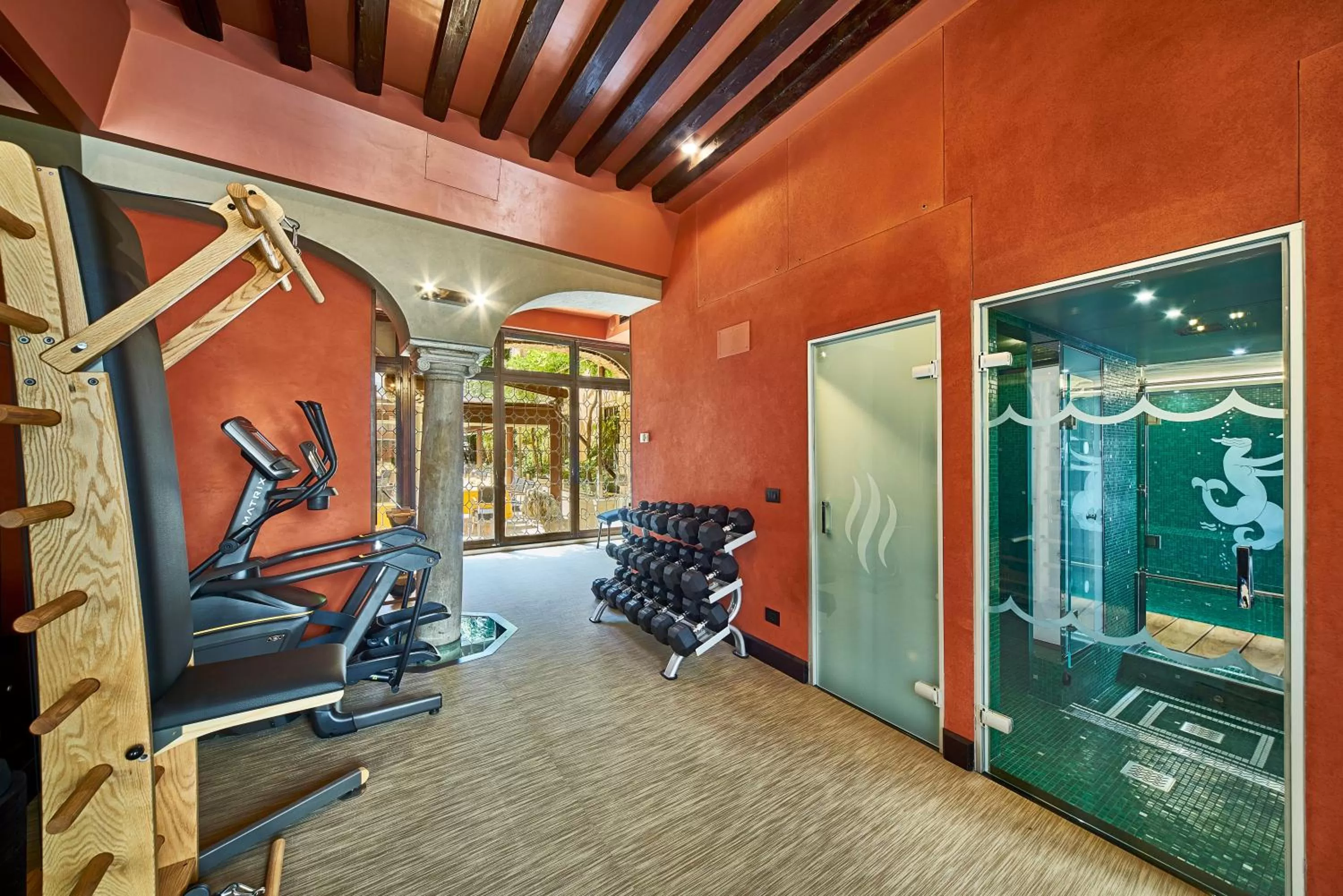 Fitness centre/facilities in Hotel Saturnia & International