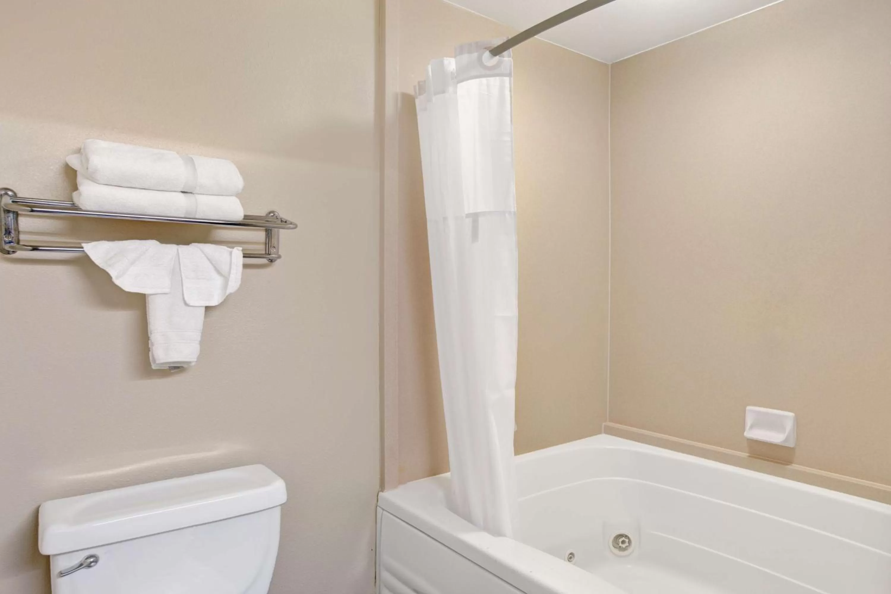 Bathroom in Ramada Limited and Suites San Francisco Airport