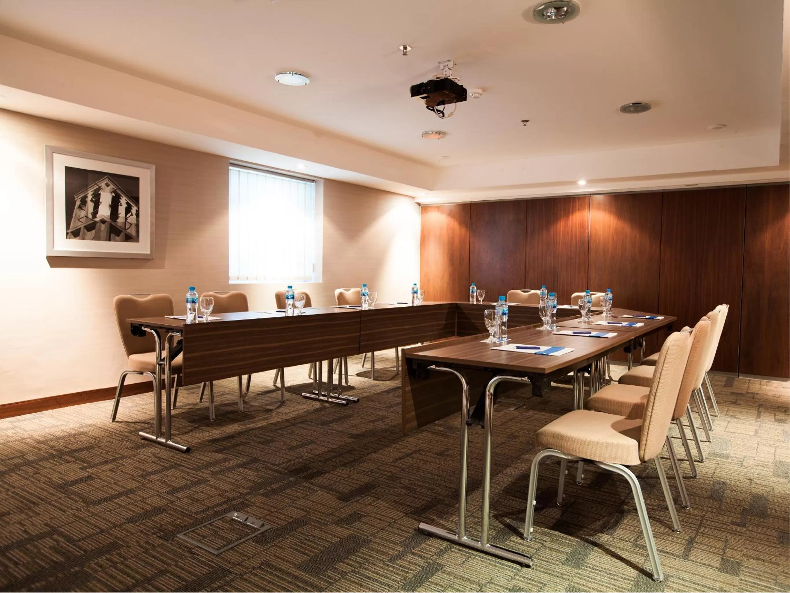 Business facilities in Citymax Sharjah