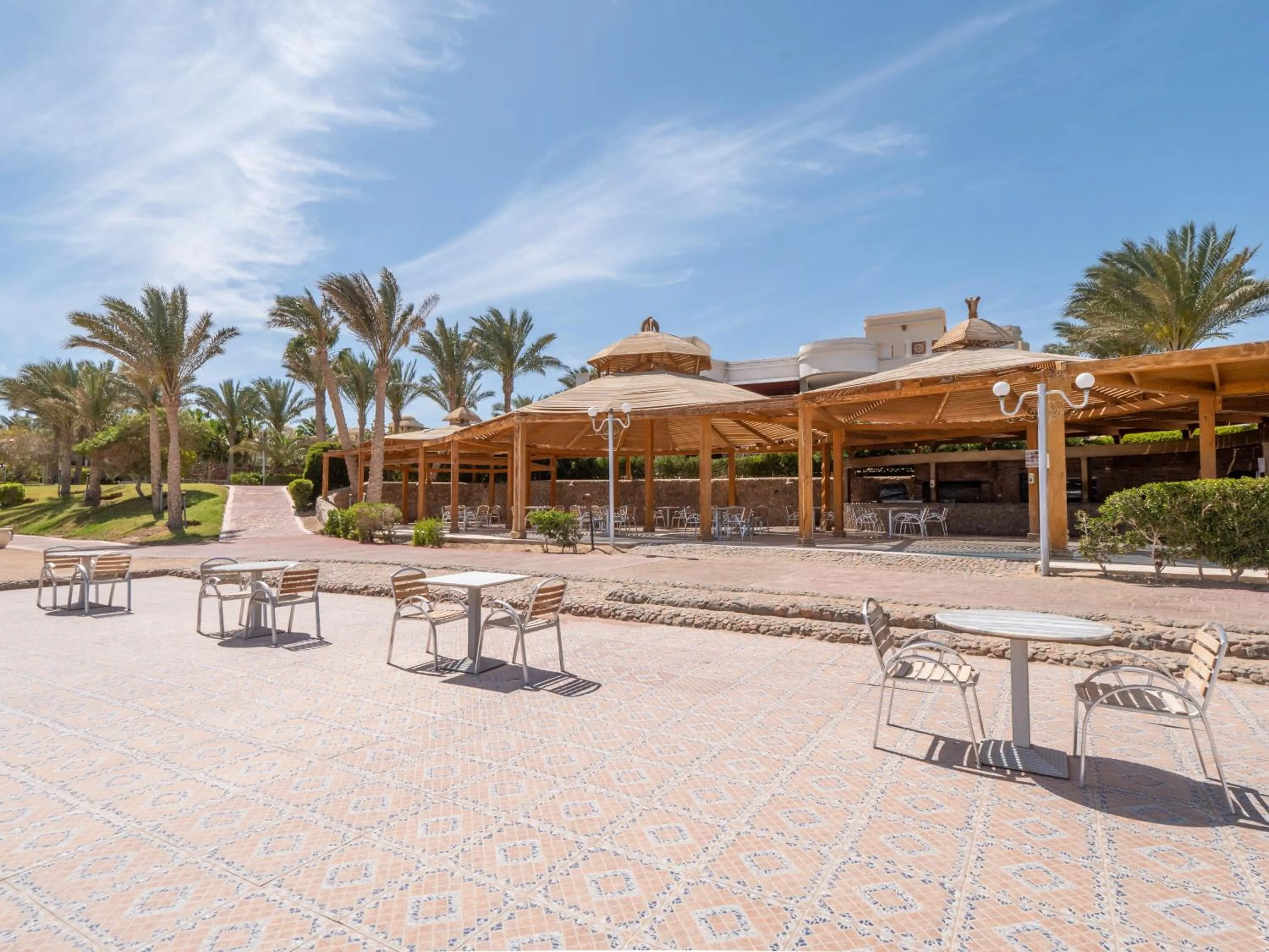 Lounge or bar in Serenity Alpha Beach - Ex Serenity Makadi Beach