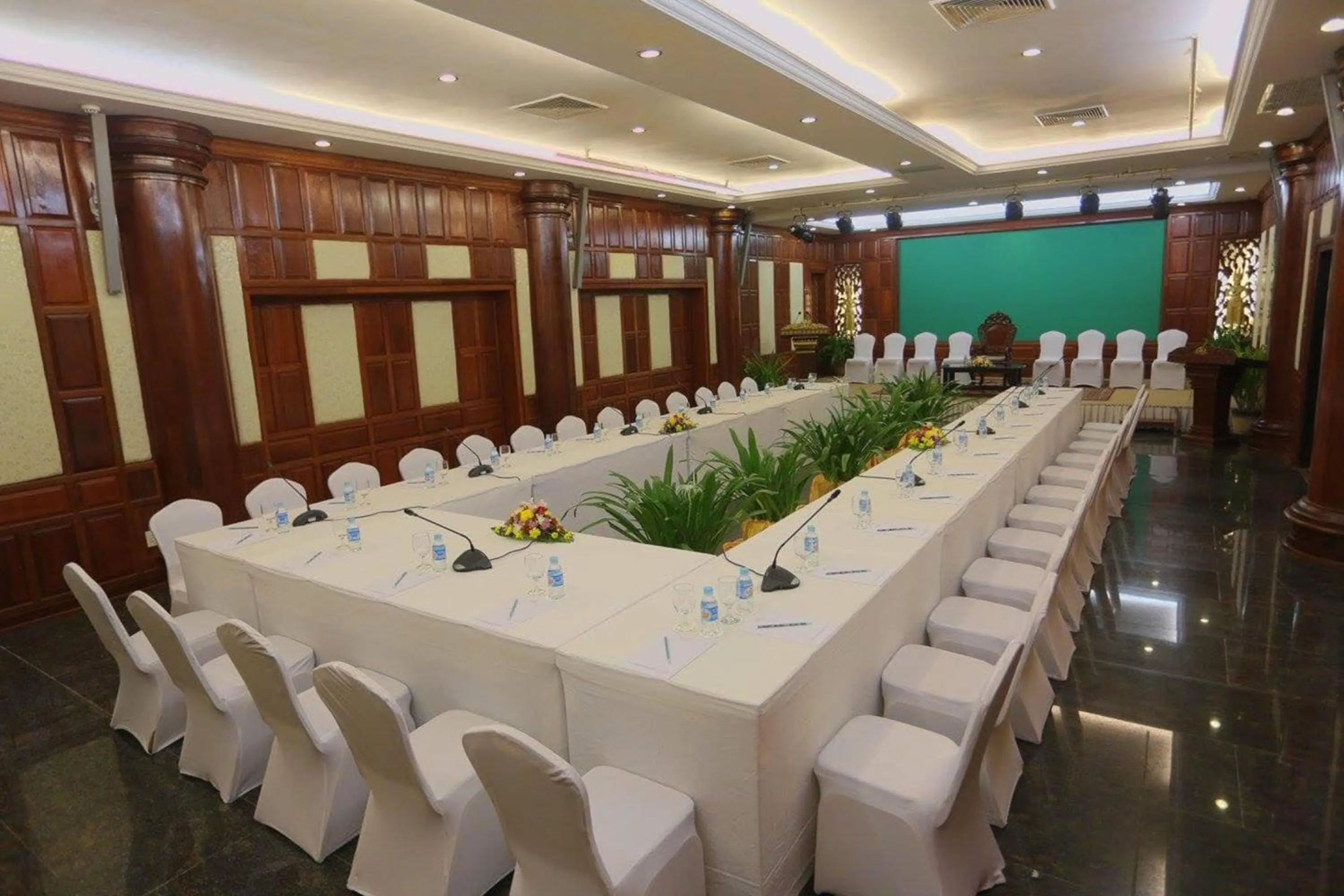 Business facilities in Lucky Angkor Hotel & Spa