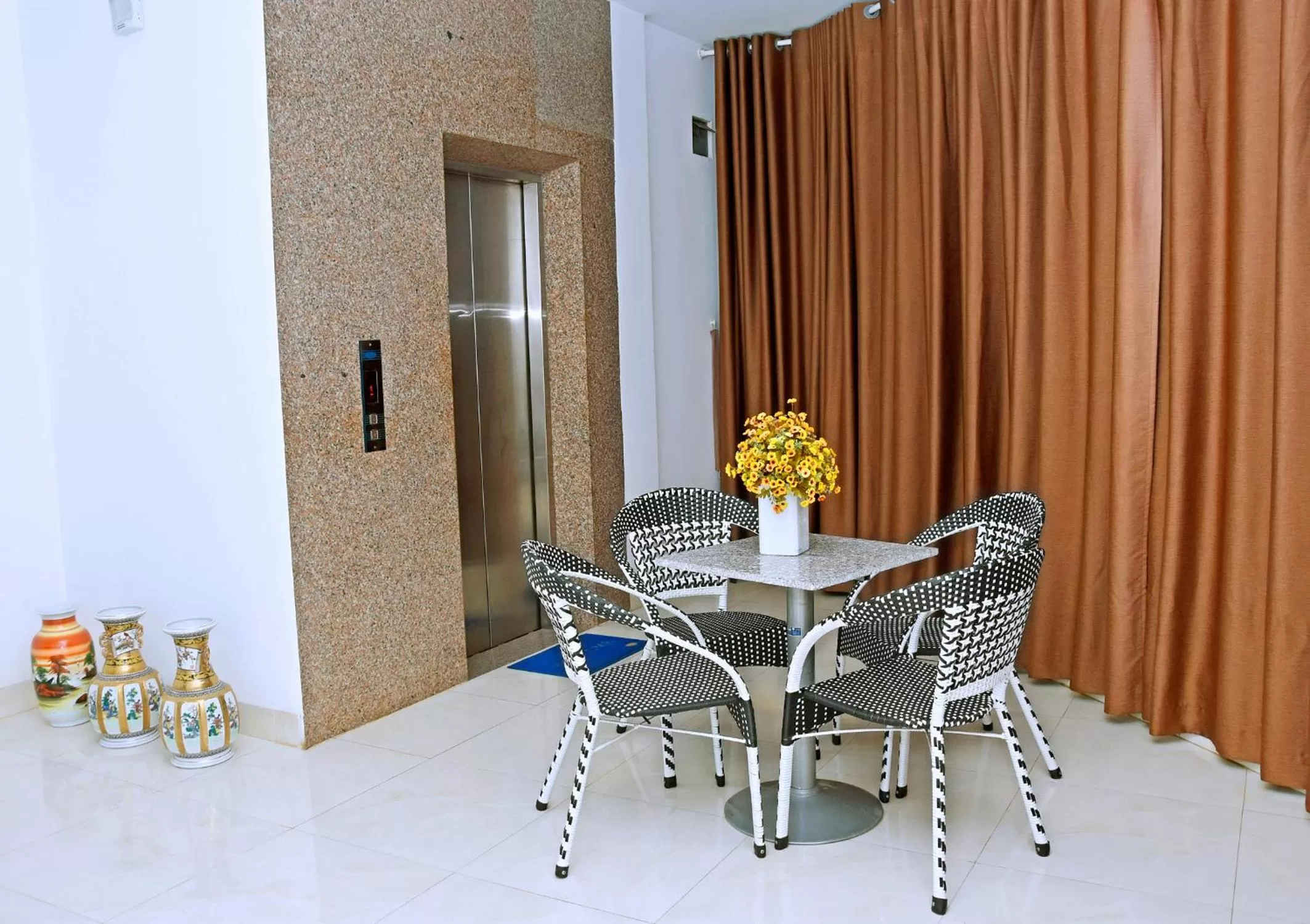 Dining Area in Khách sạn Hiệp Thạnh