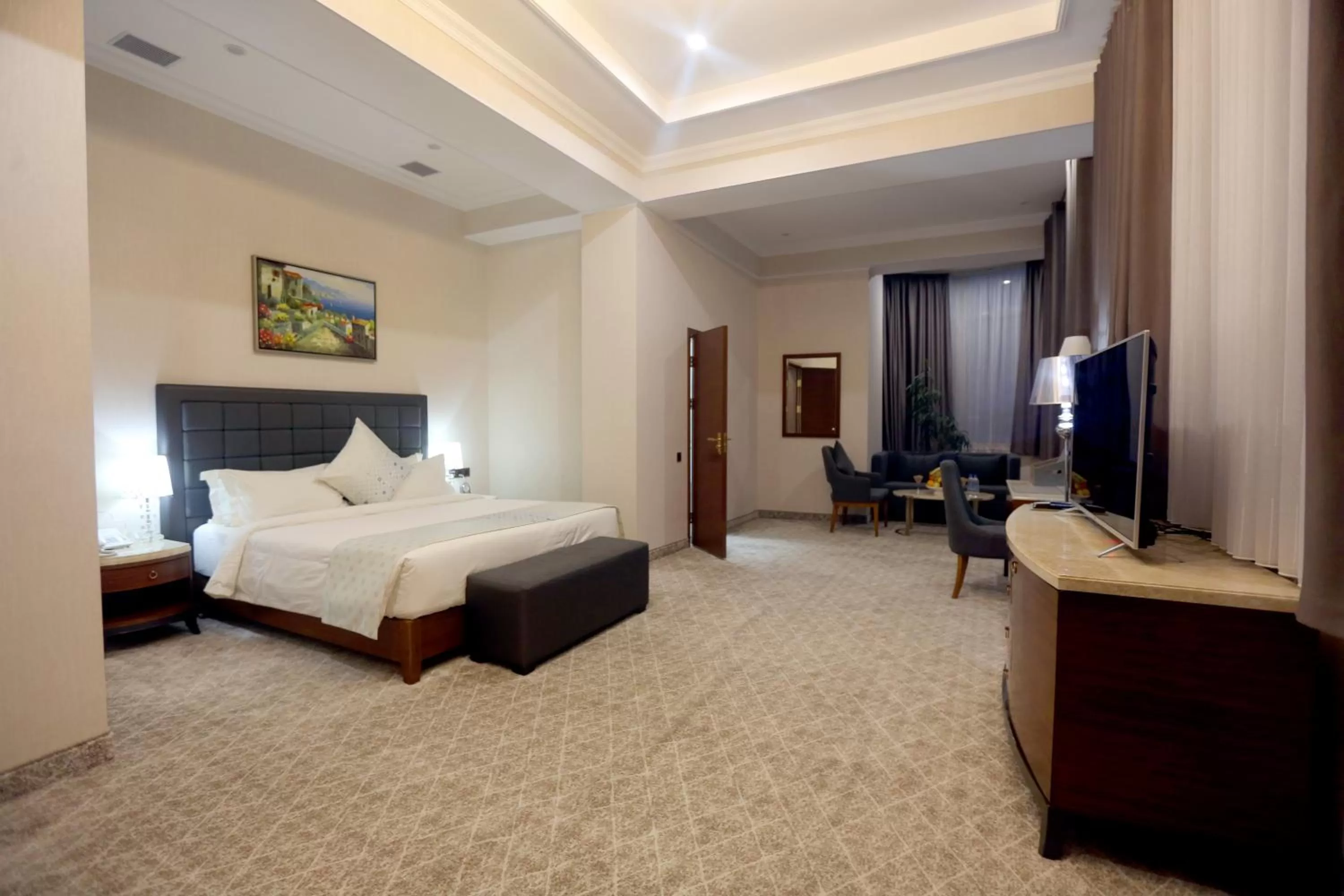 Bed in Parliament Palace Hotel