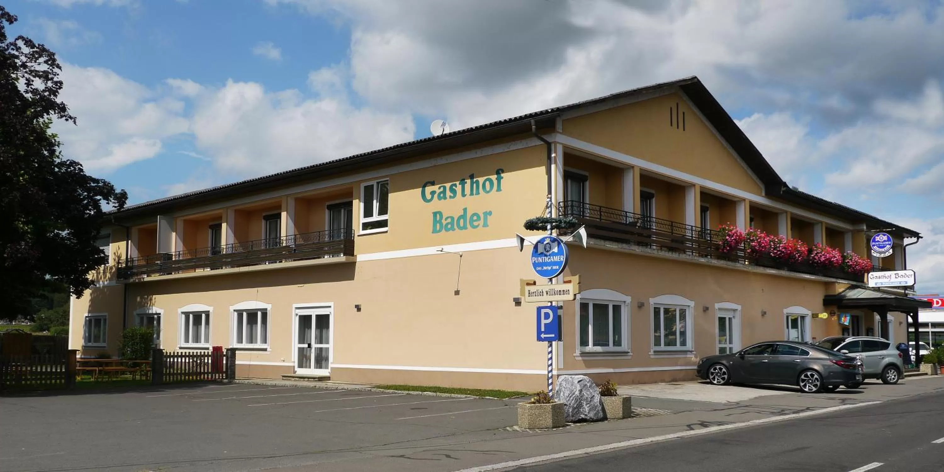 Facade/entrance in Gasthof Bader