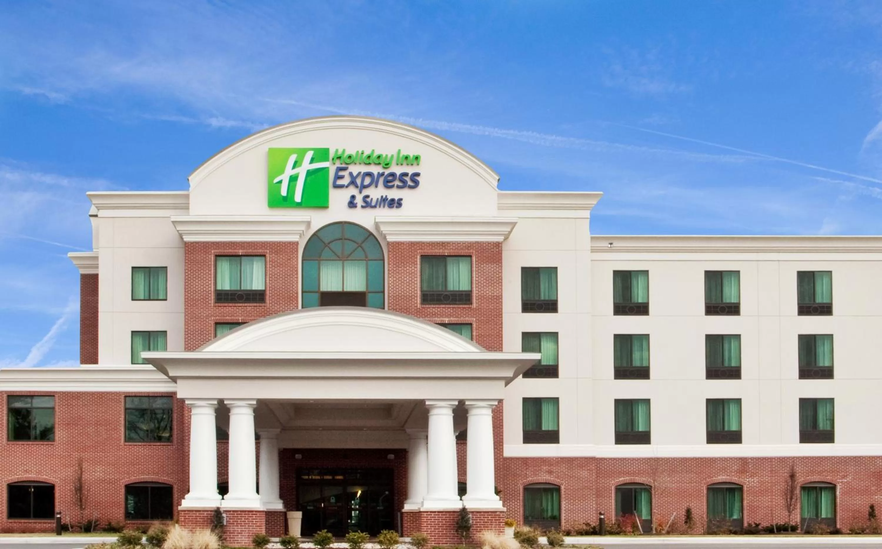 Property building in Holiday Inn Express & Suites Wilmington-Newark by IHG