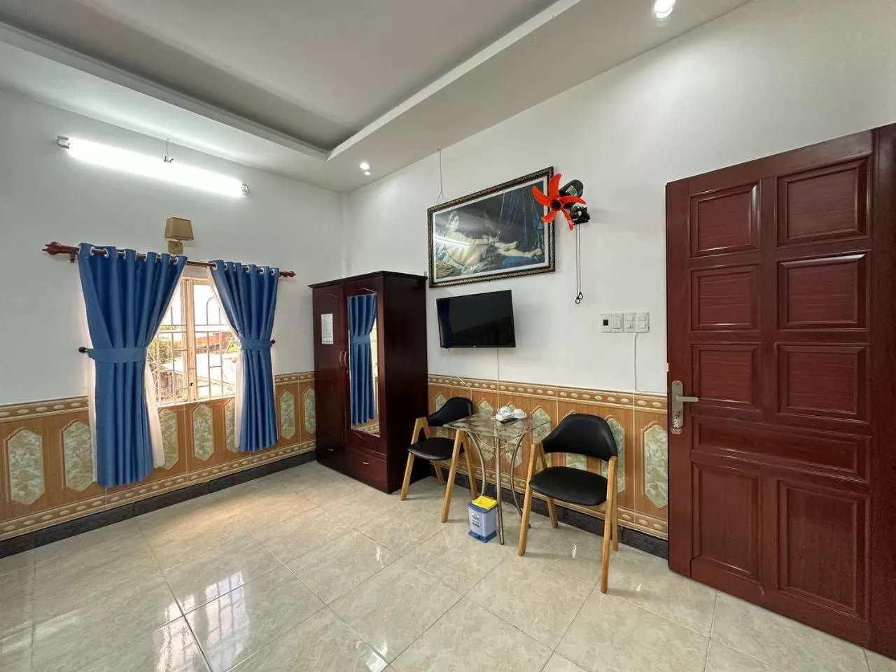 TV/Entertainment Center in Tien Dat Motel