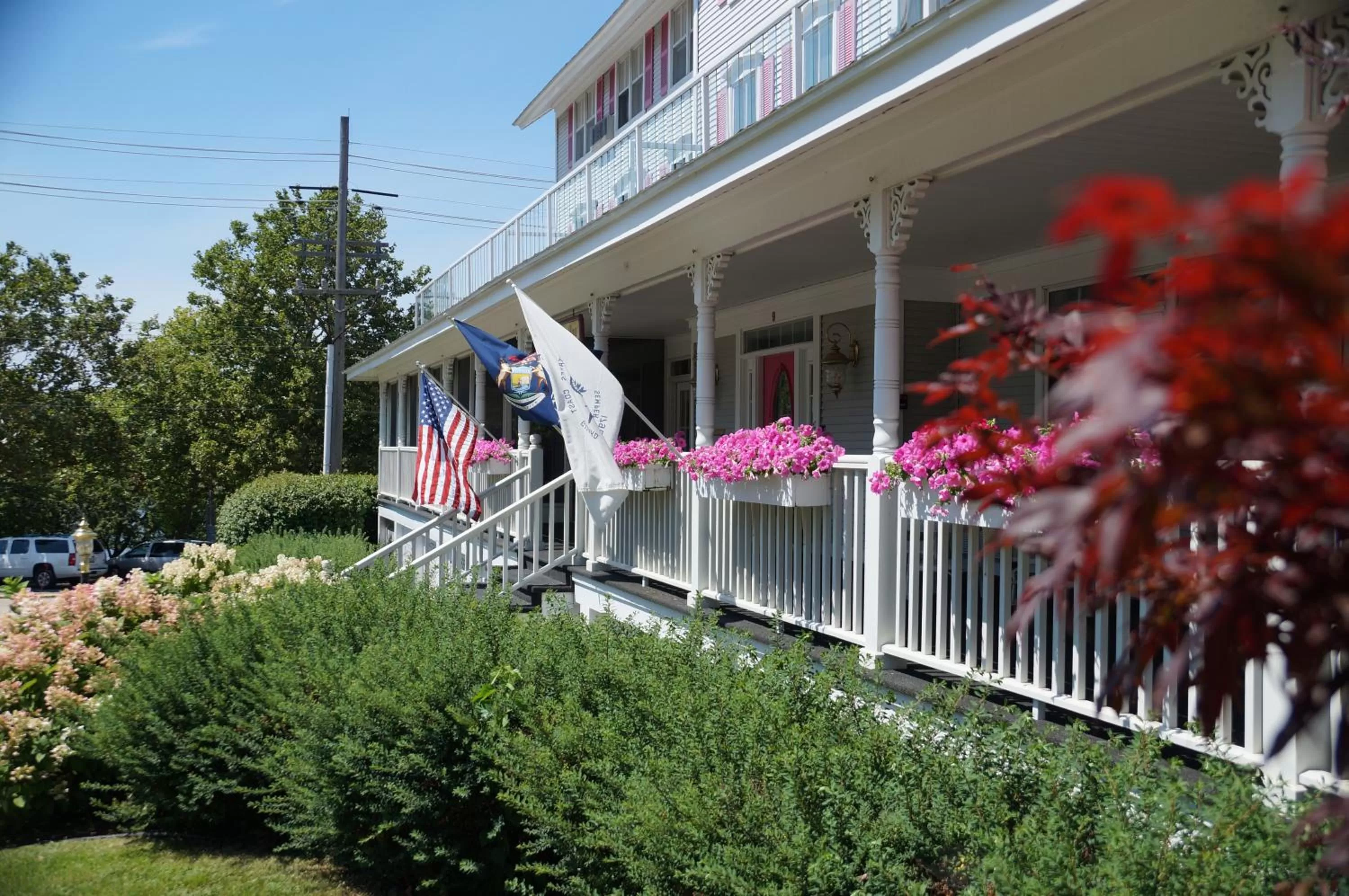 Property building in Harbor House Inn