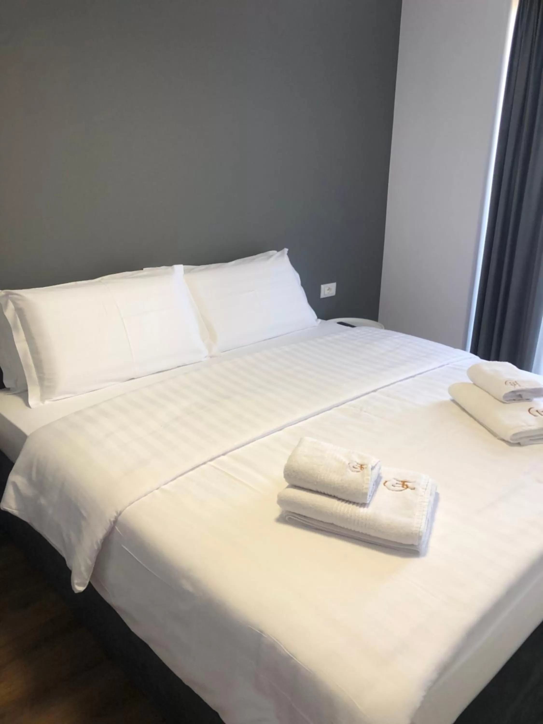 Bed in Grand Hotel Pogradec