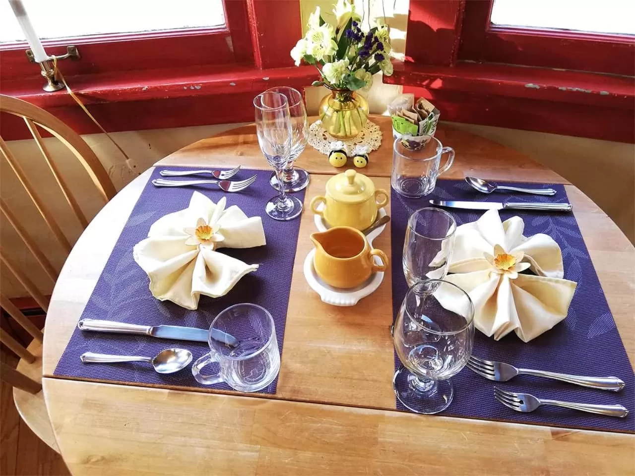 Breakfast in Riversong Inn Retreat