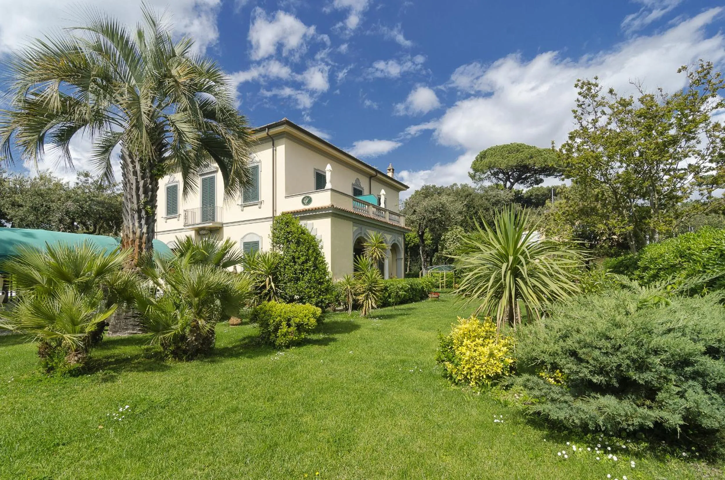 Property building in Hotel Verdemare