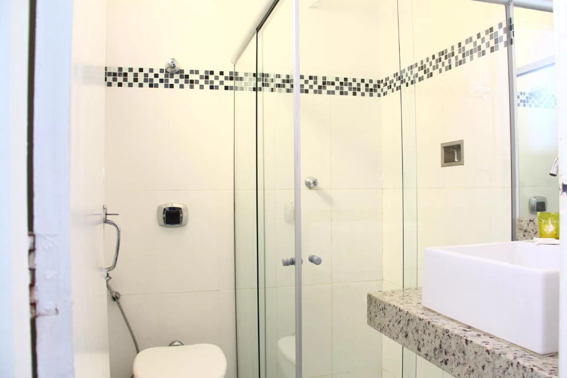 Shower in Panorama Hotel
