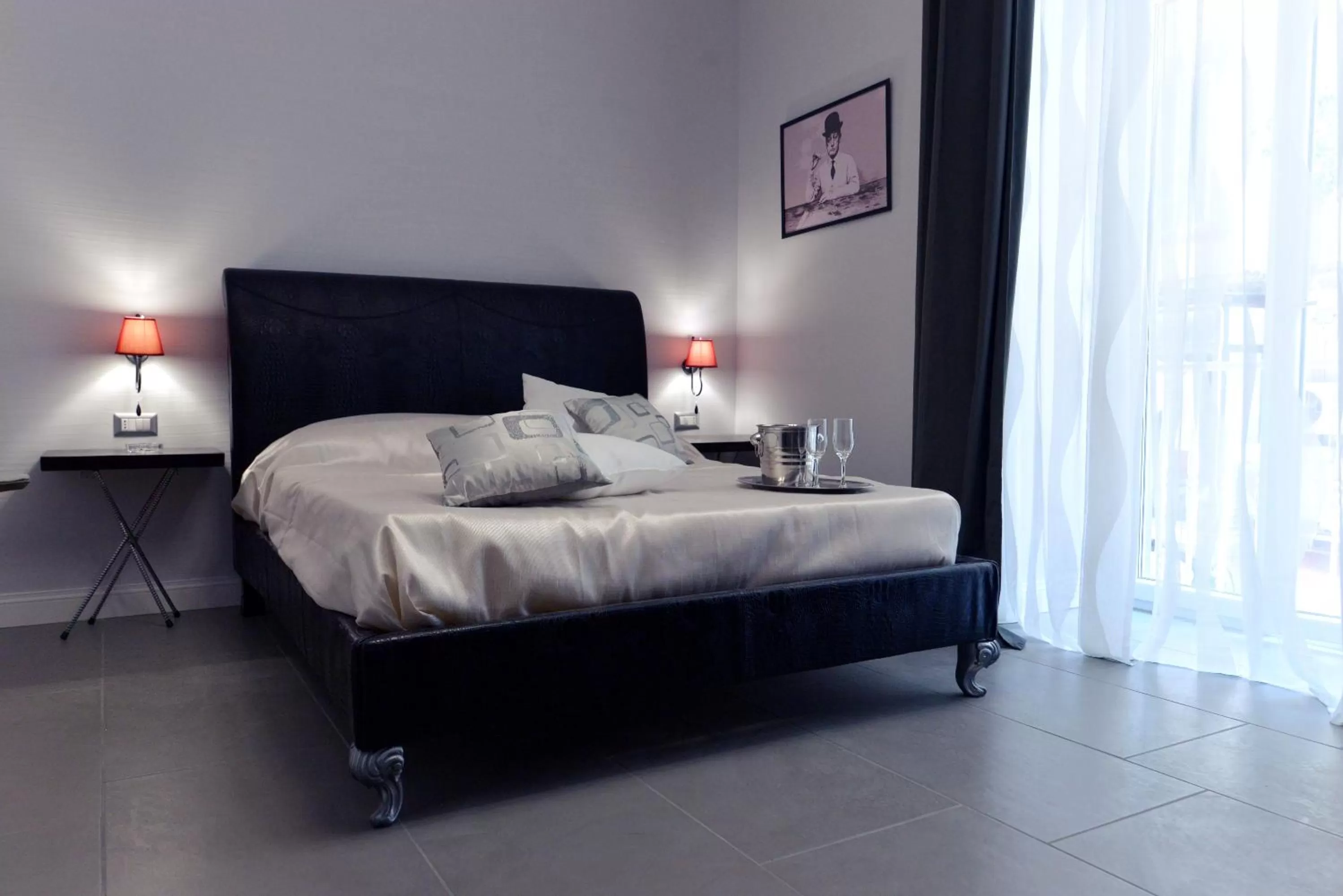 Bedroom, Bed in Chiaia Roof