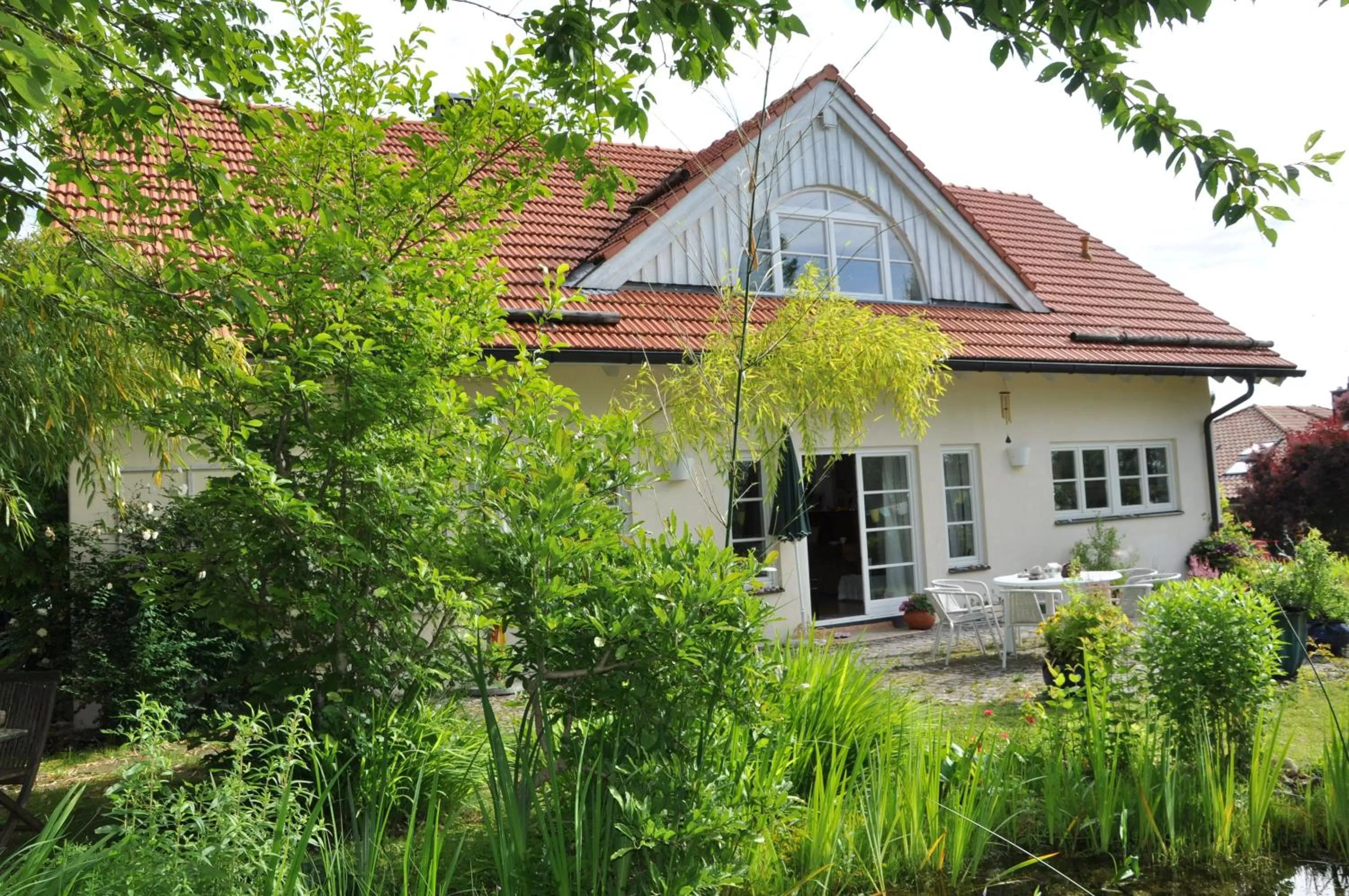 Facade/entrance in Bed and Breakfast Bavaria München