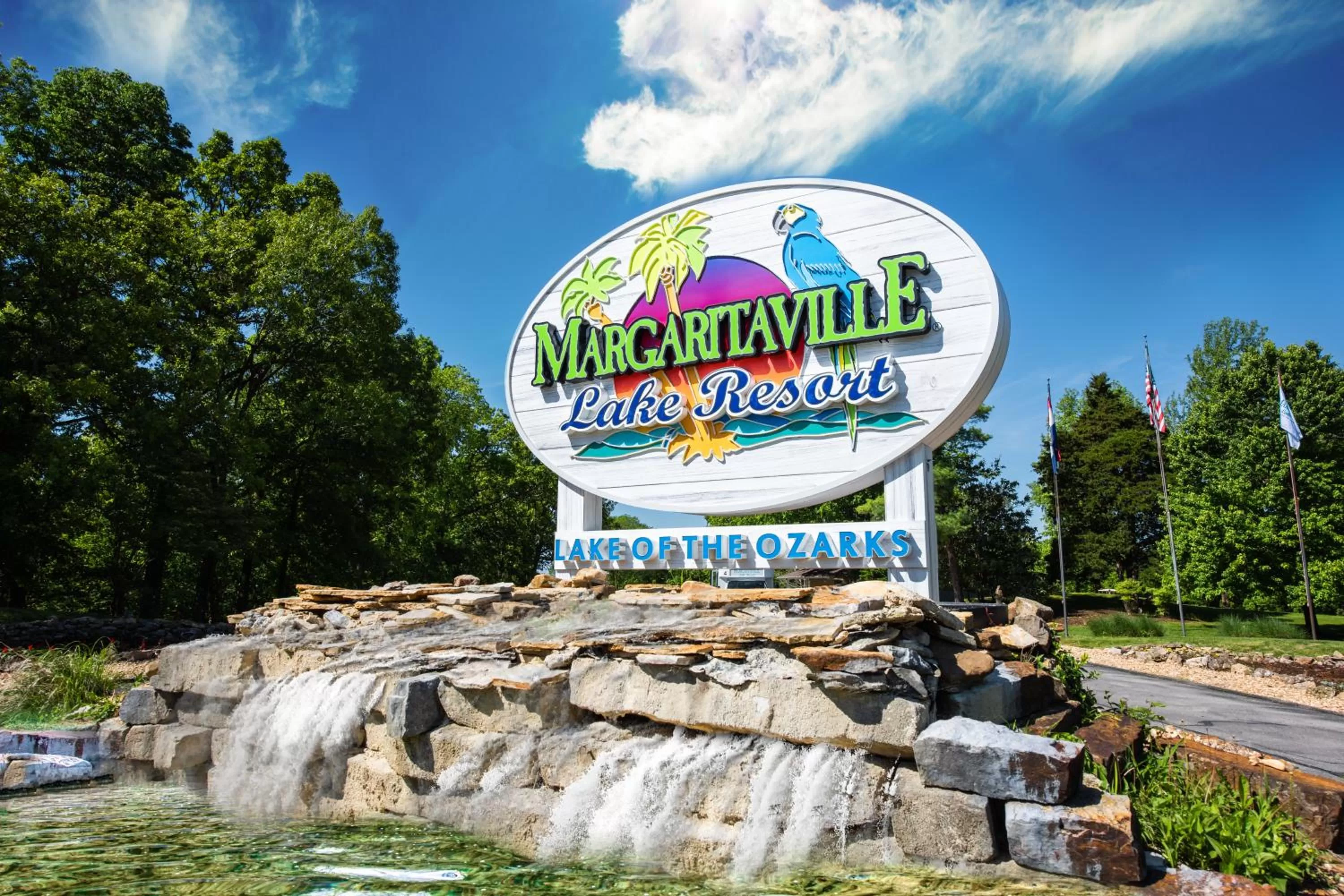 Logo/Certificate/Sign in Margaritaville Lake Resort Lake of the Ozarks