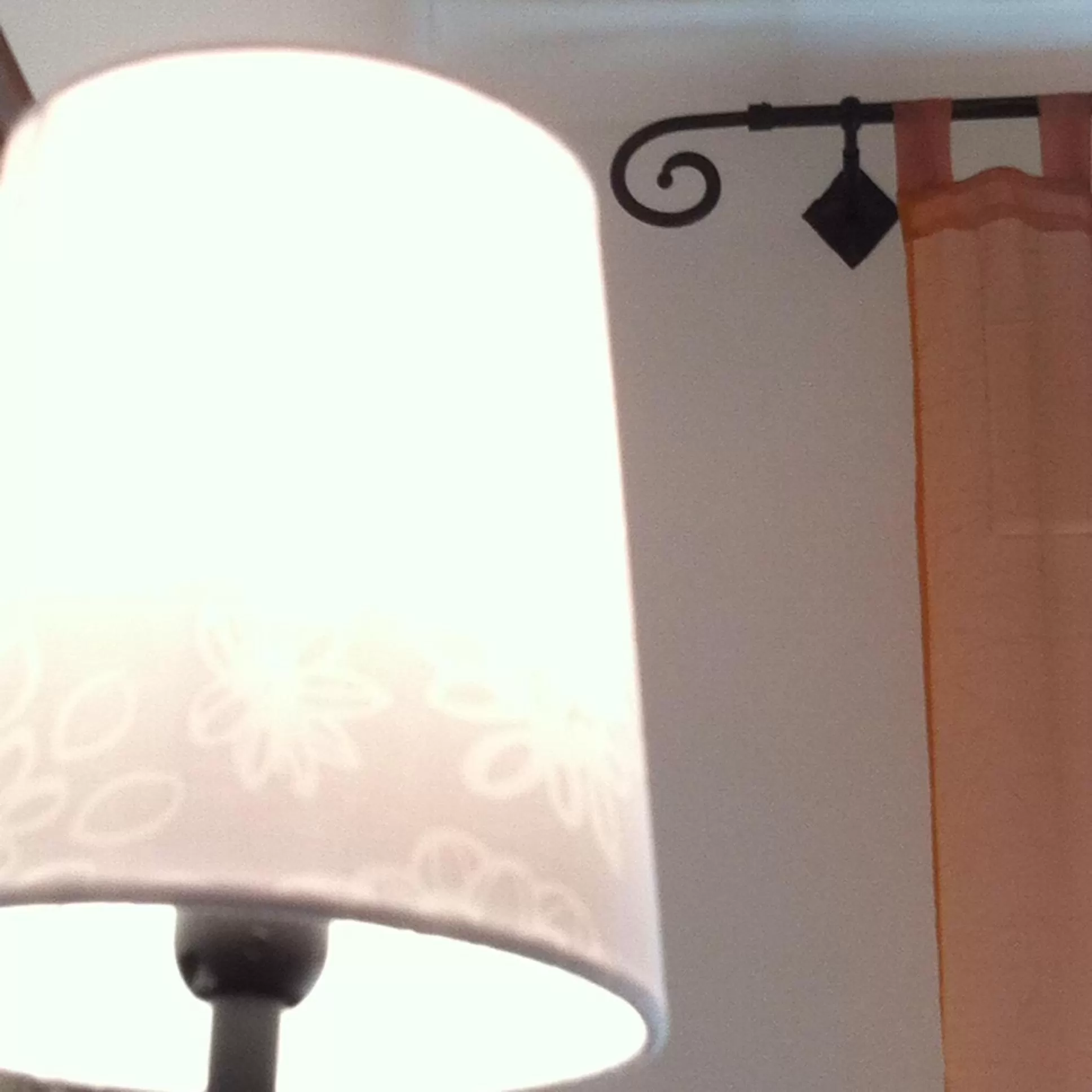 Decorative detail in Cav Costa degli Etruschi