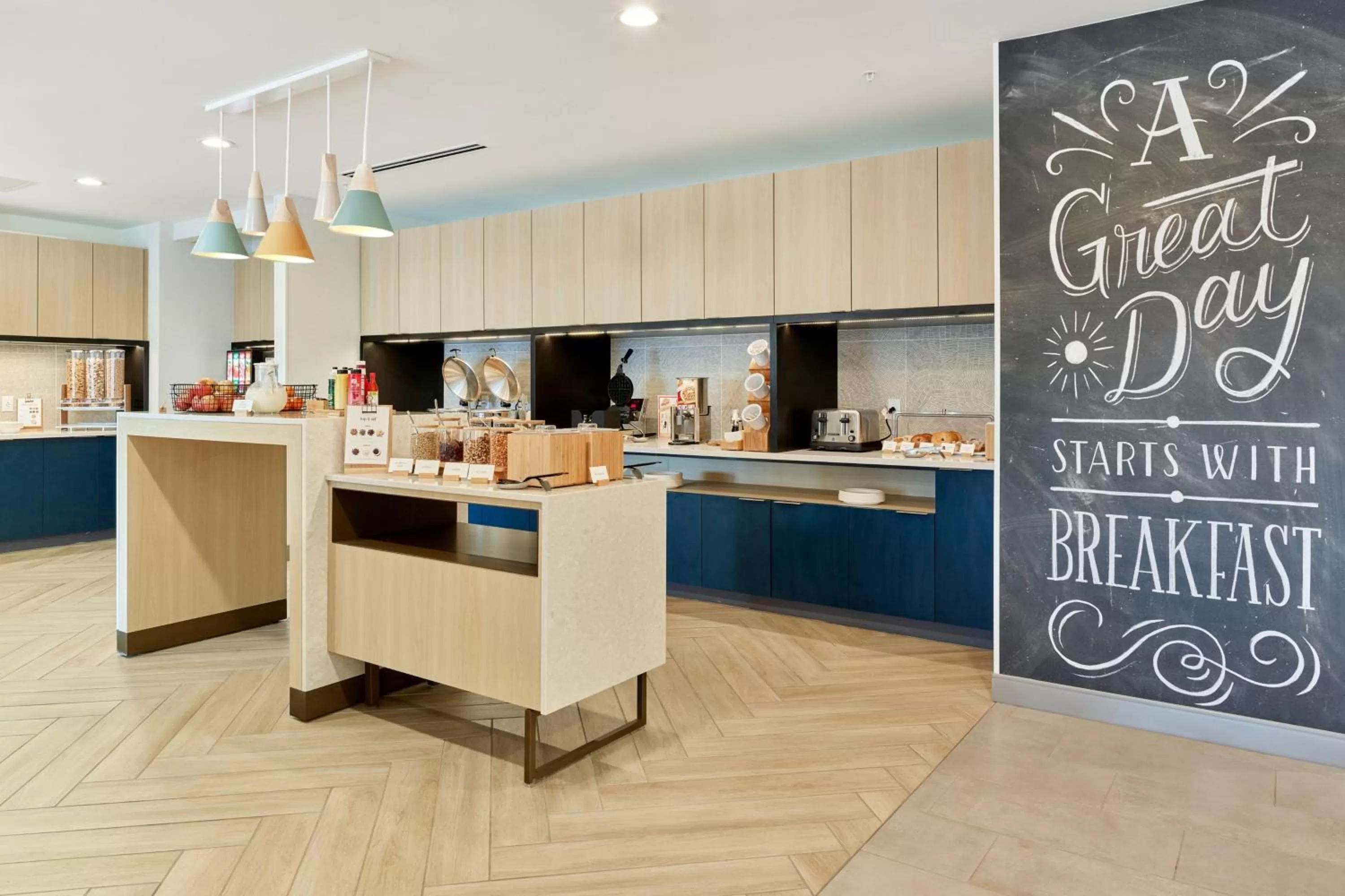 Breakfast in TownePlace Suites by Marriott Hixson