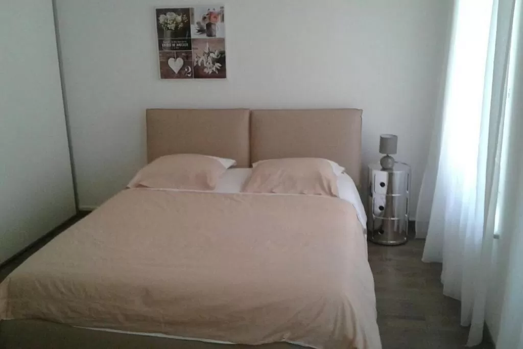 Bedroom, Bed in Les Galeries Marval