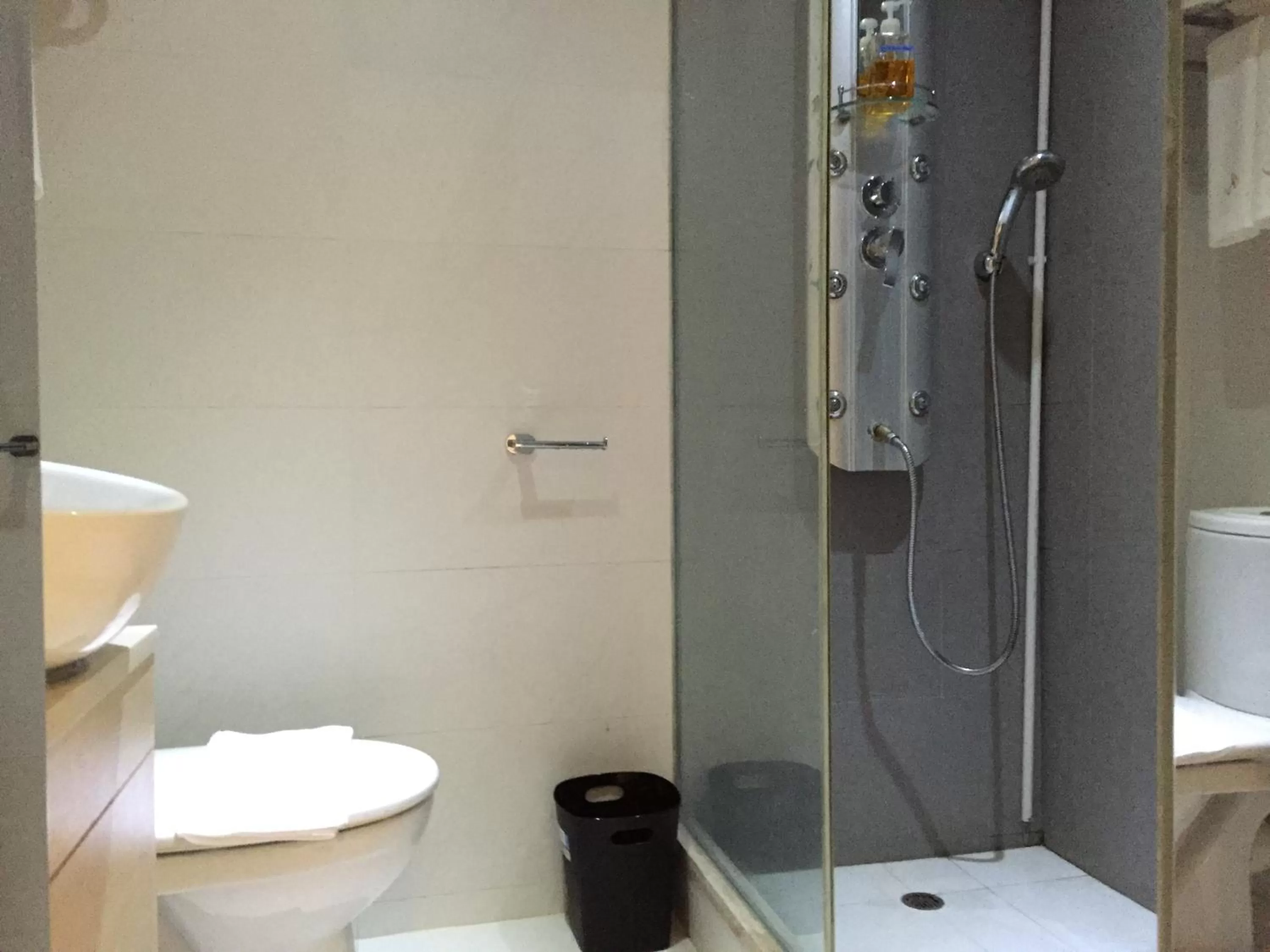 Bathroom in Homy Central