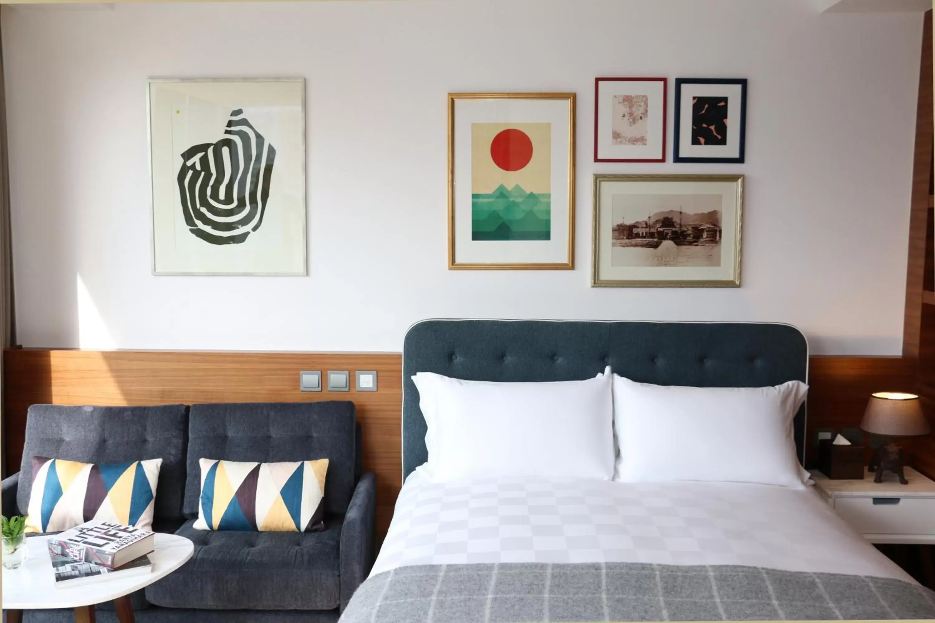 Luxury Studio with Partial Harbor View in Little Tai Hang Luxury Studio with Partial Harbor View in Little Tai Hang