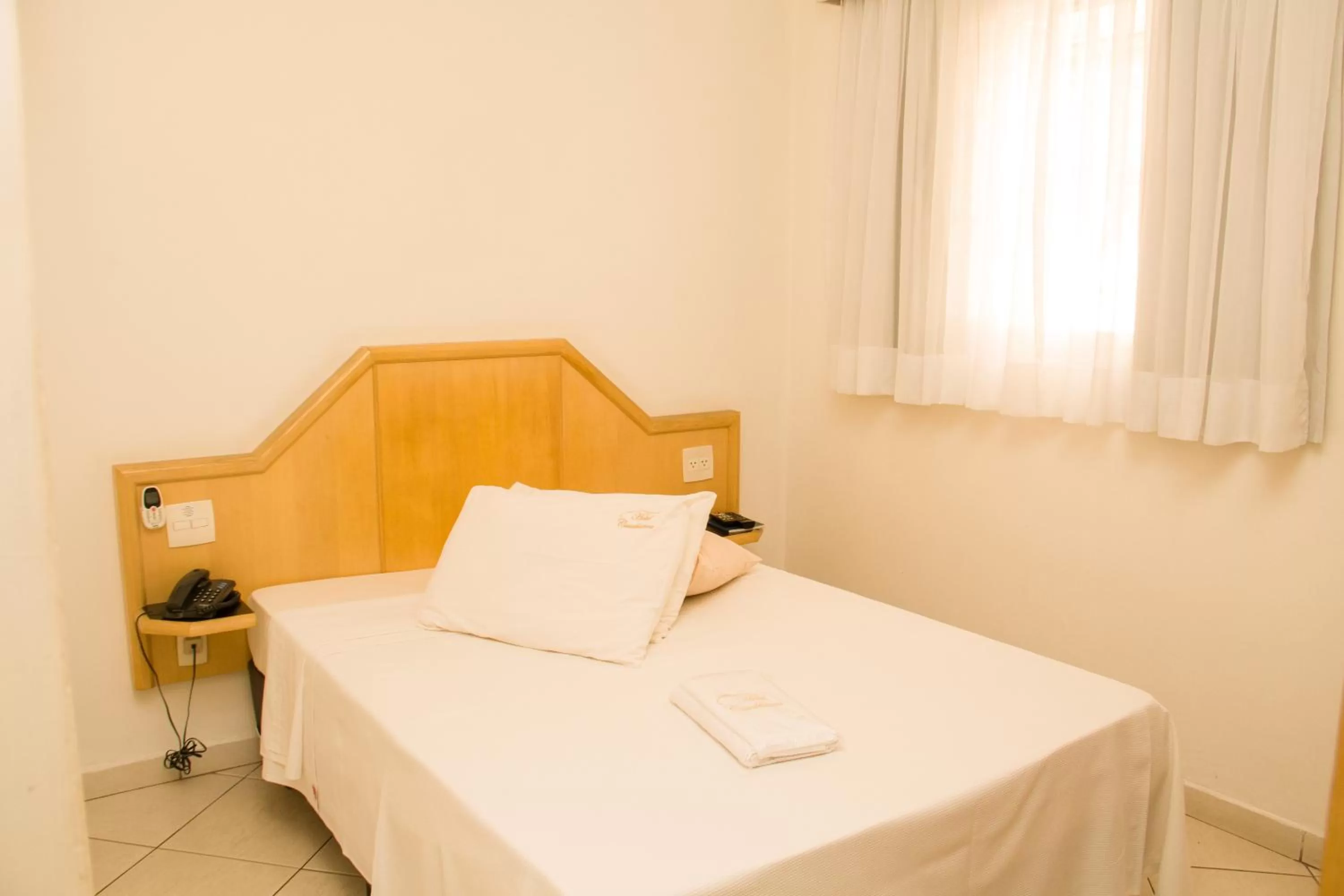 Photo of the whole room, Bed in Hotel Casablanca