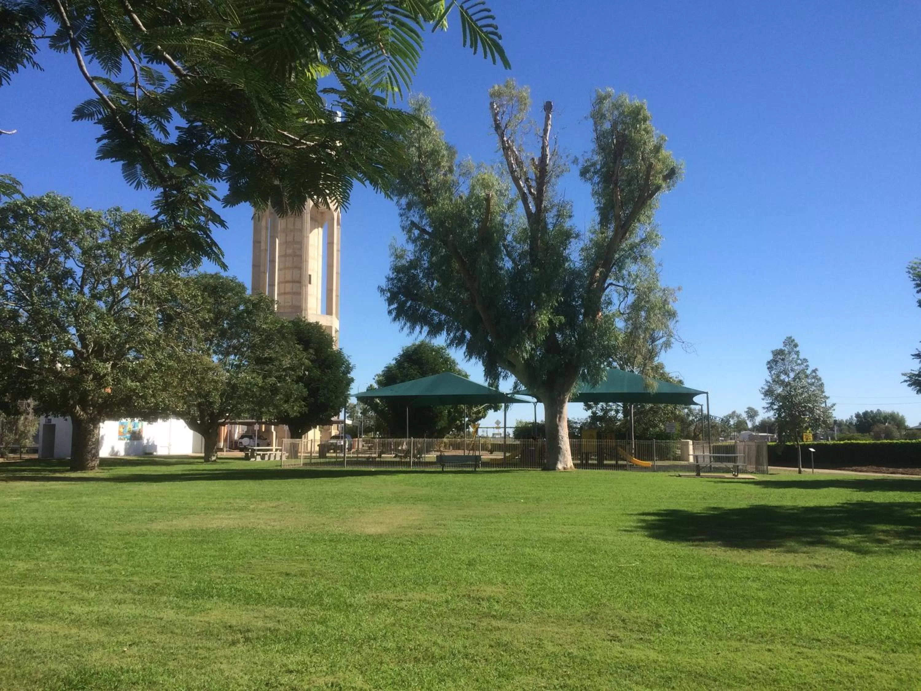 Area and facilities in Longreach Motor Inn