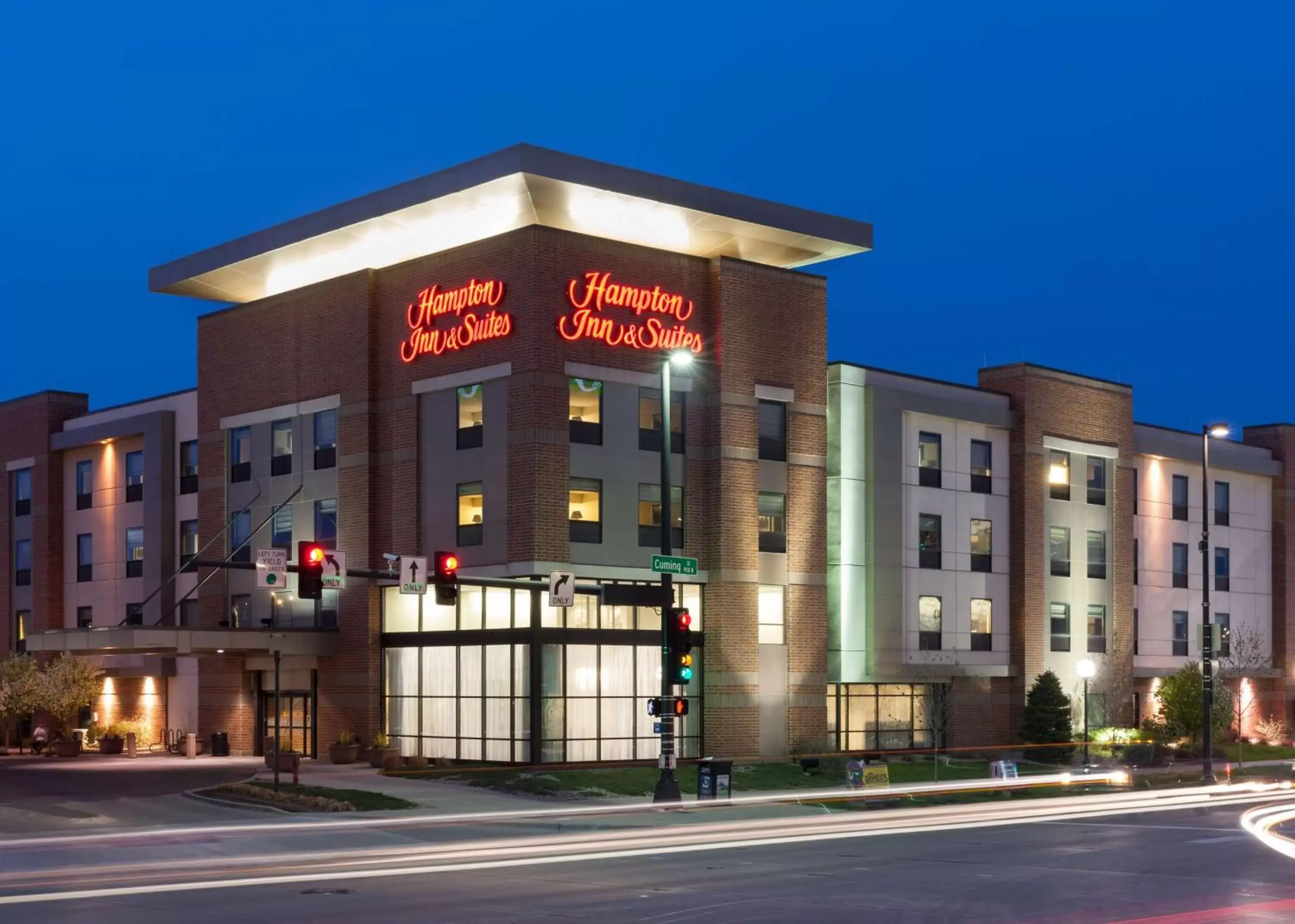 Hampton Inn & Suites Omaha-Downtown Hampton Inn & Suites Omaha-Downtown