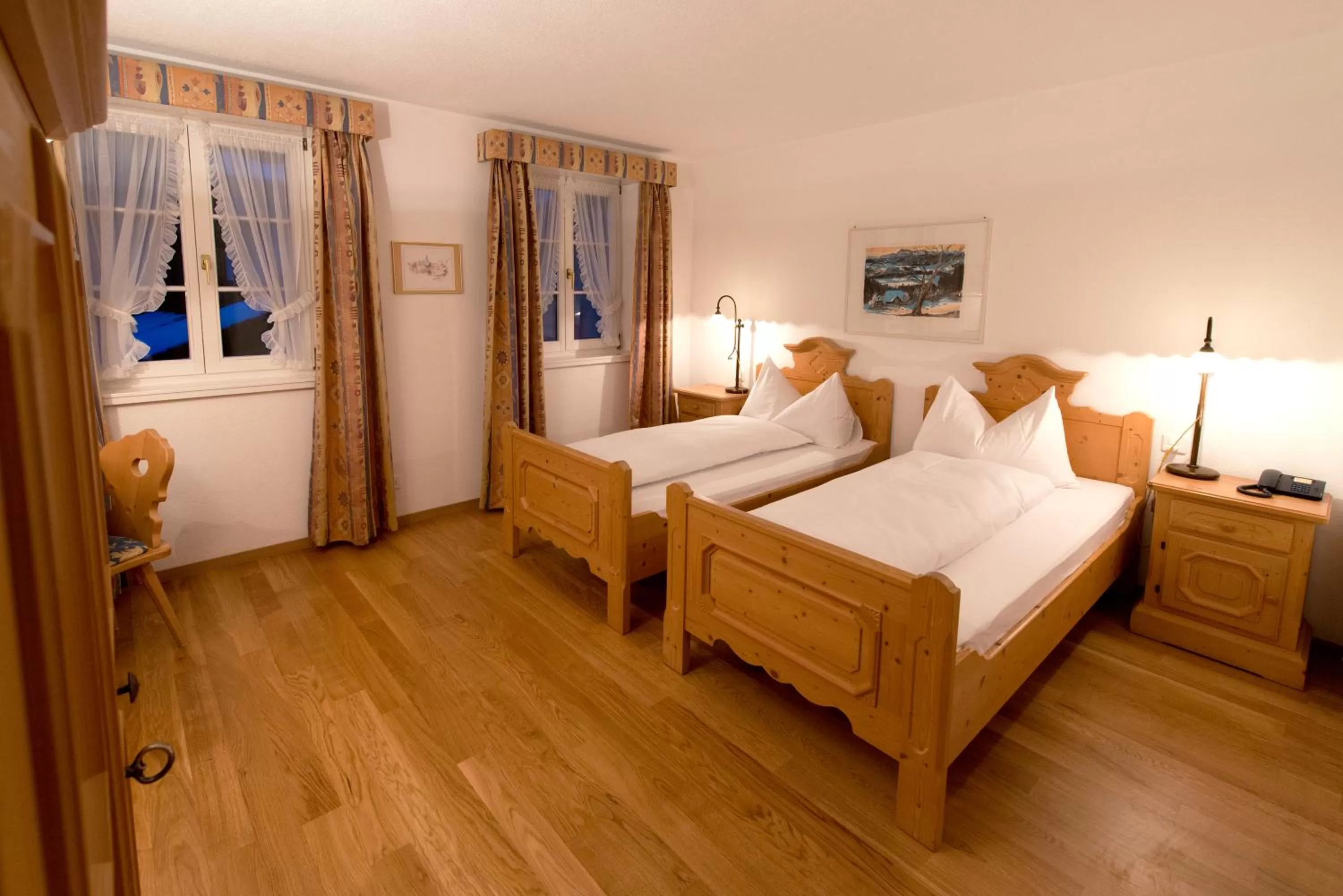 Bed in Romantik Hotel zu den drei Sternen