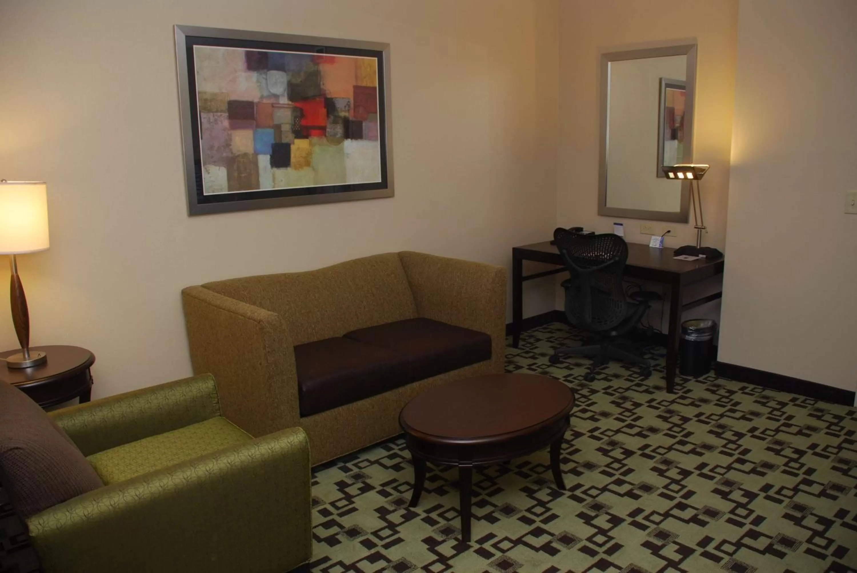 Living room in Hilton Garden Inn Birmingham/Trussville