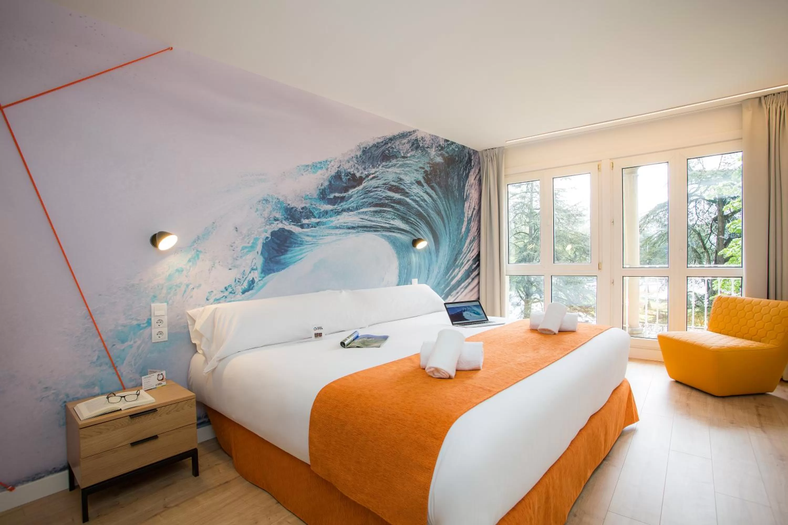 Photo of the whole room, Bed in Casual de las Olas San Sebastián