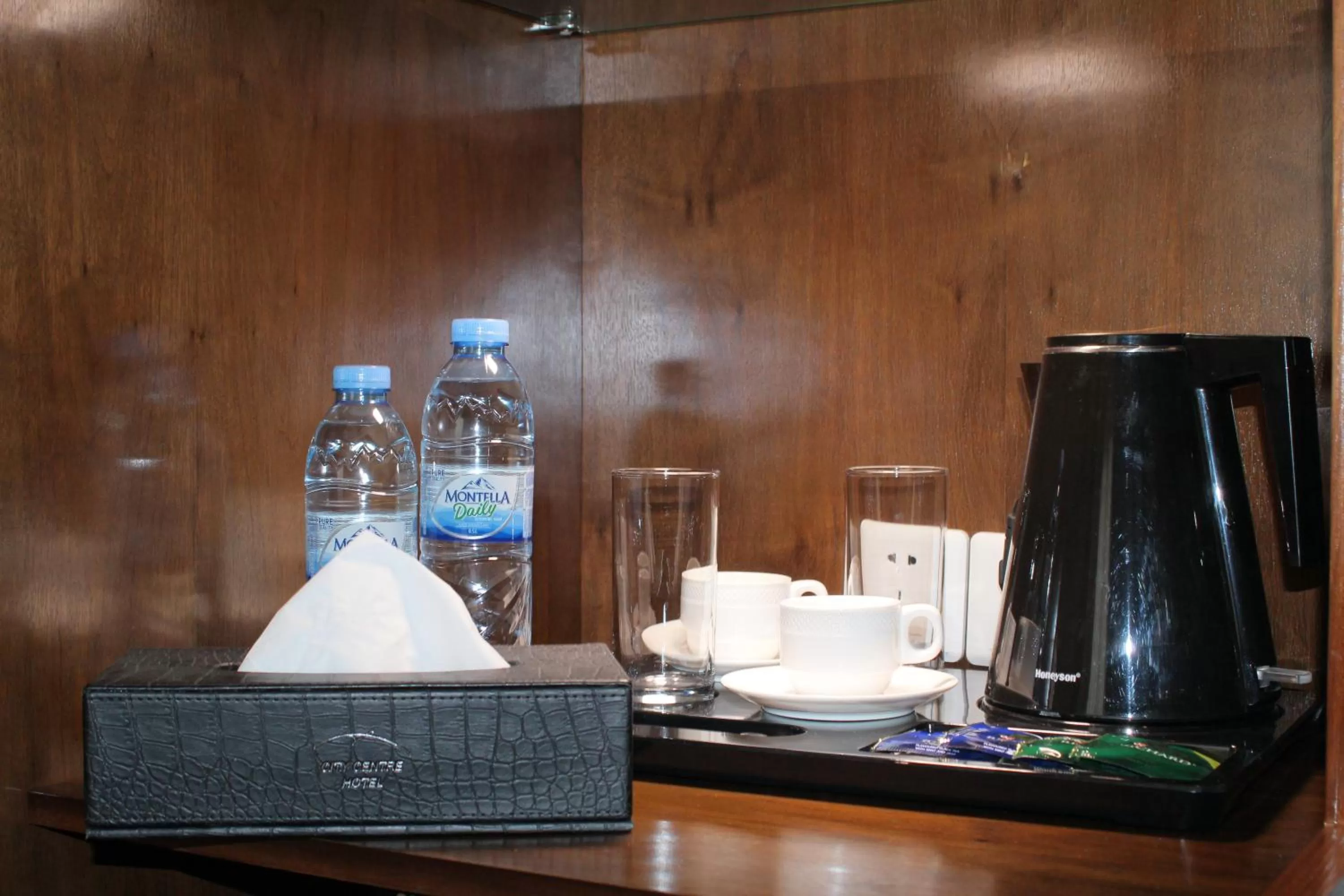 Coffee/tea facilities in City Centre Hotel