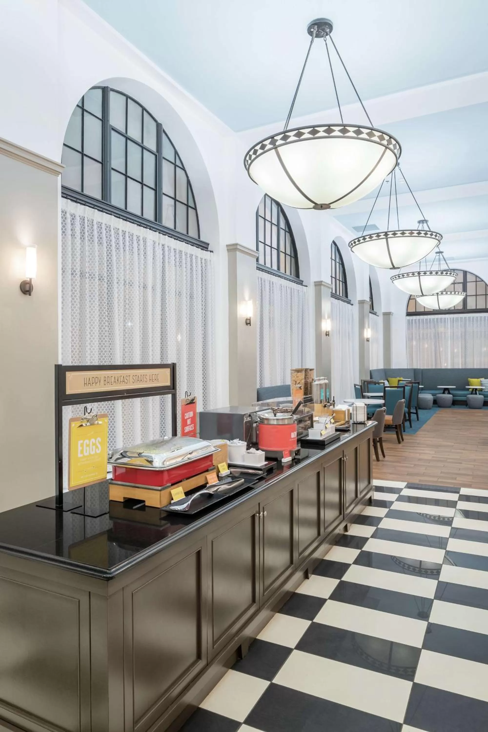 Breakfast in Hampton Inn & Suites Atlanta-Downtown