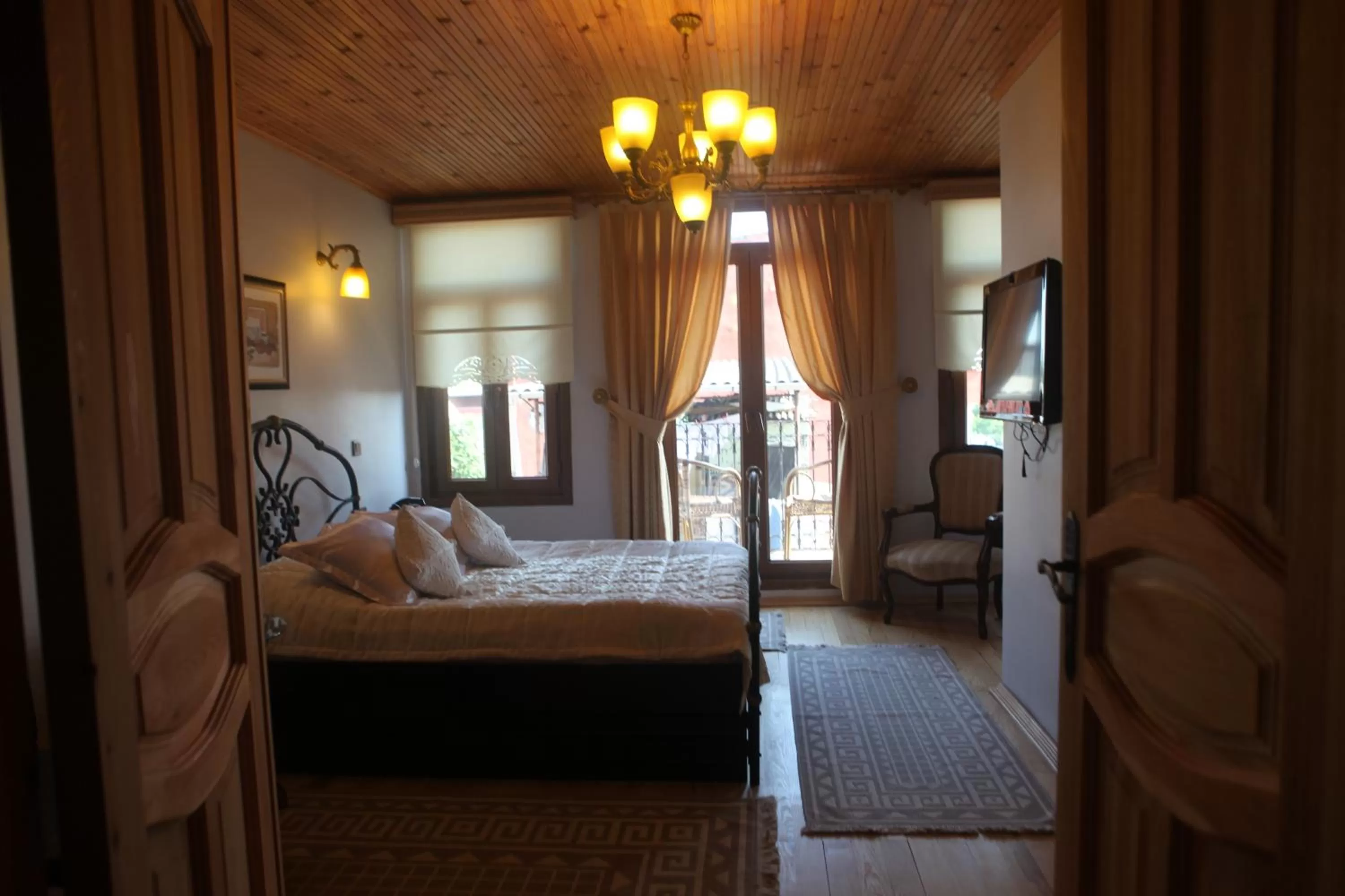 Day, Bed in Tom Square Boutique Hotel