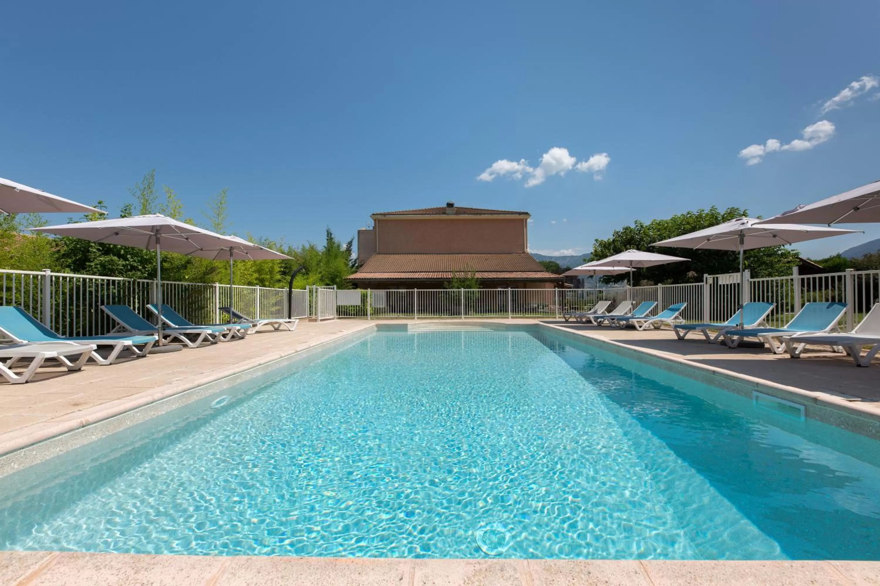 Swimming pool in ibis Sisteron