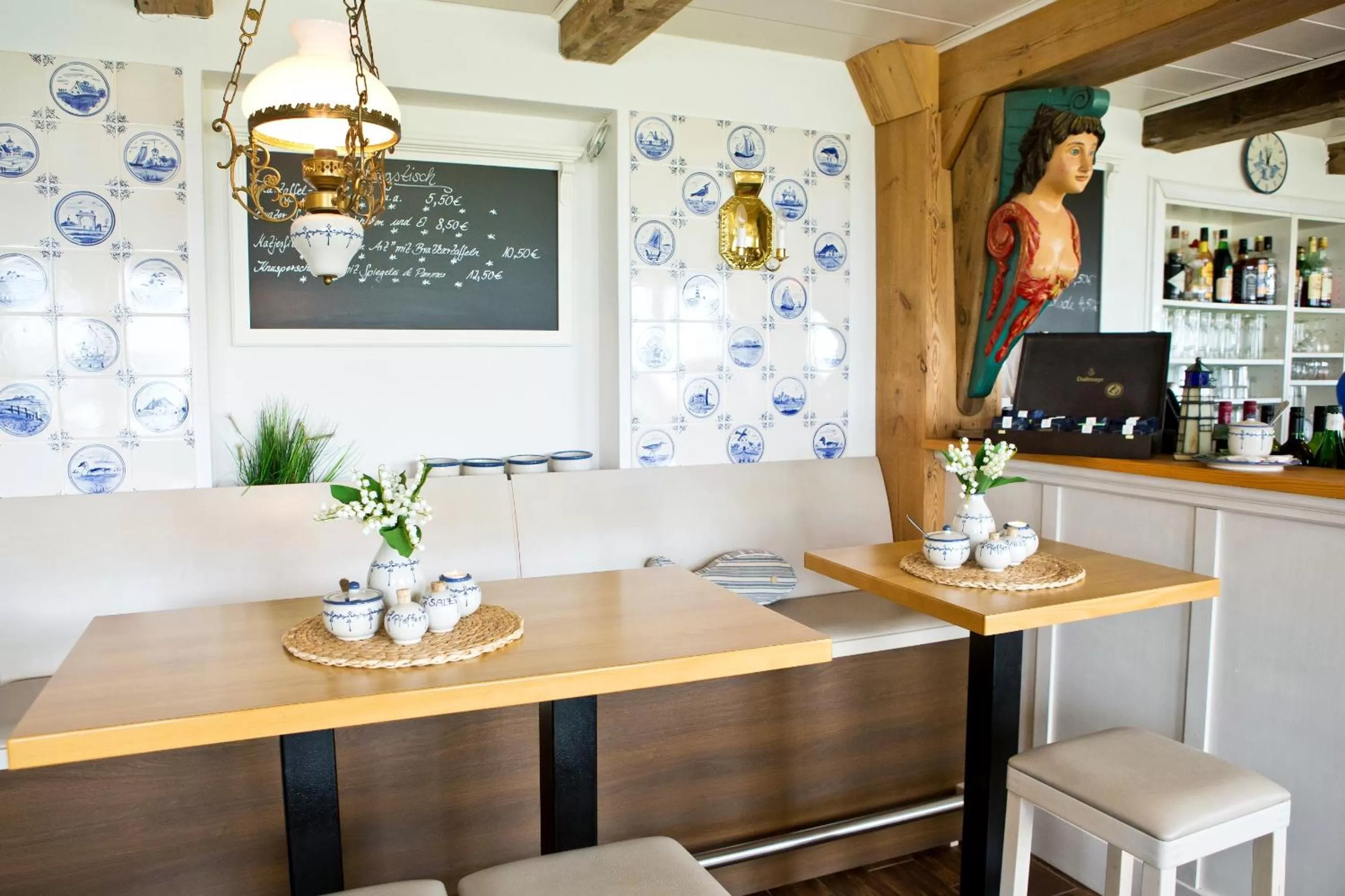 Food and drinks in Anker's Hörn - Hotel & Restaurant auf der Hallig Langeness