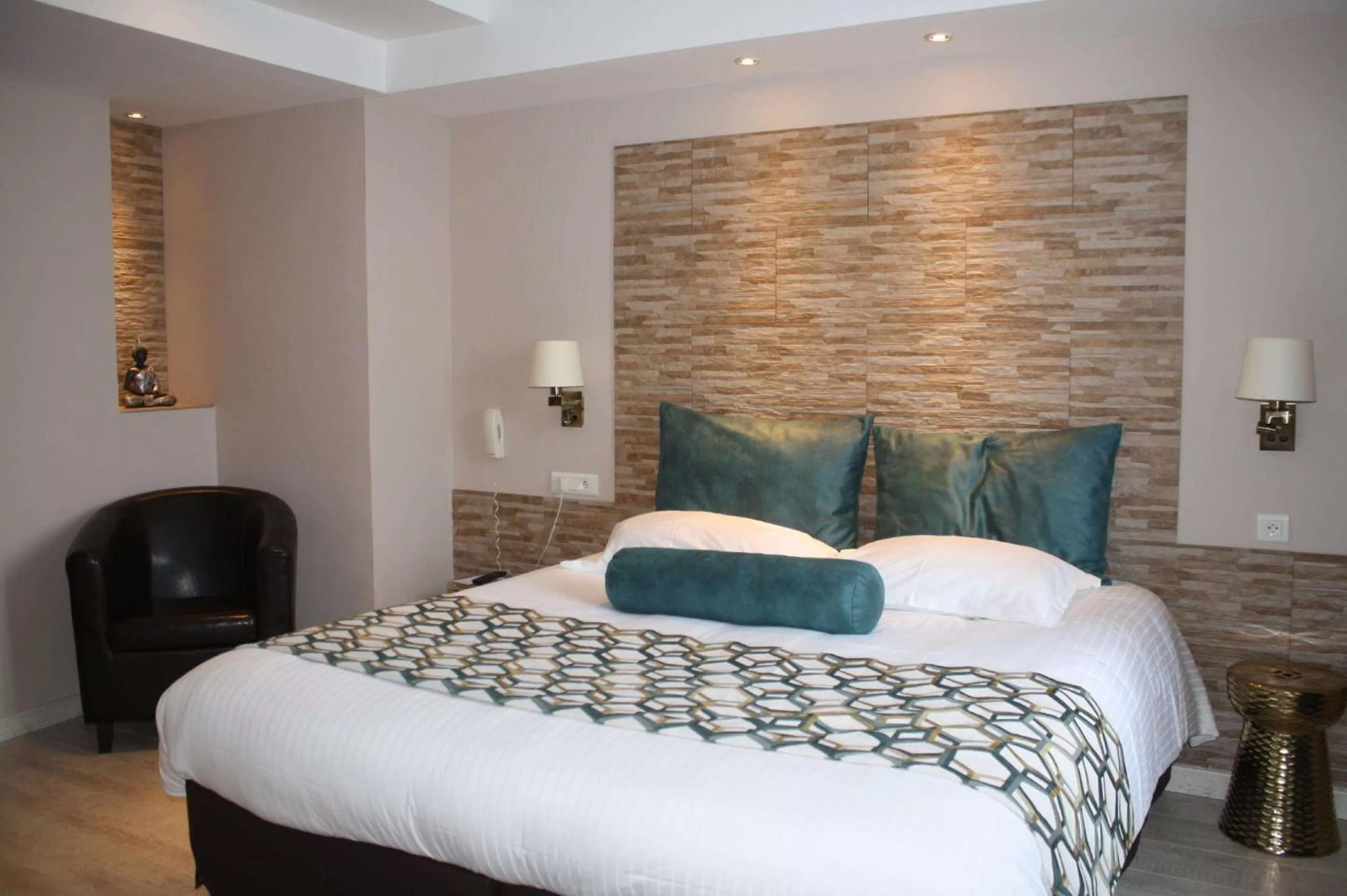 Photo of the whole room, Bed in Best Western Hôtel Des Voyageurs