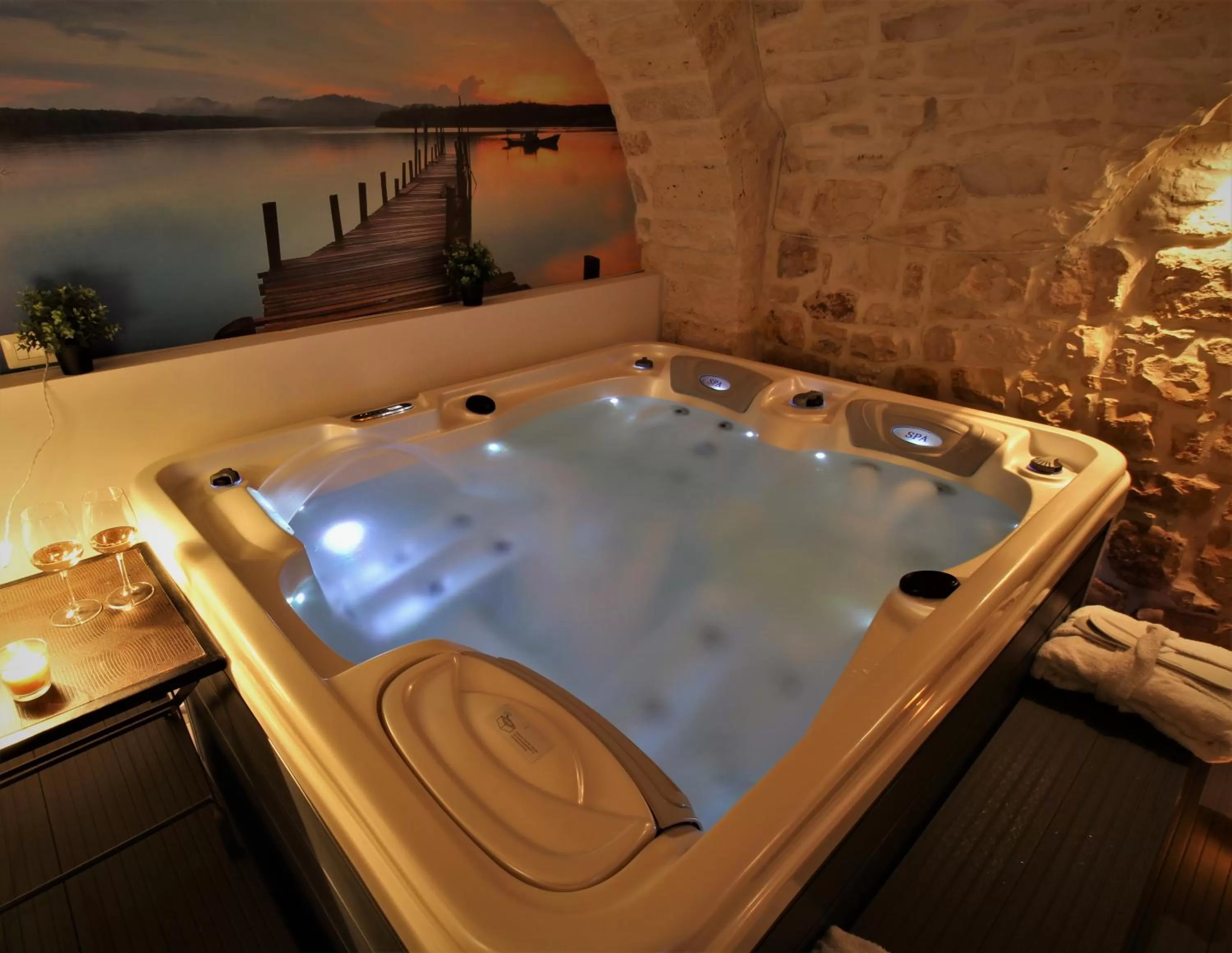 Swimming pool in Albergo Diffuso Dimora Rossi B&B