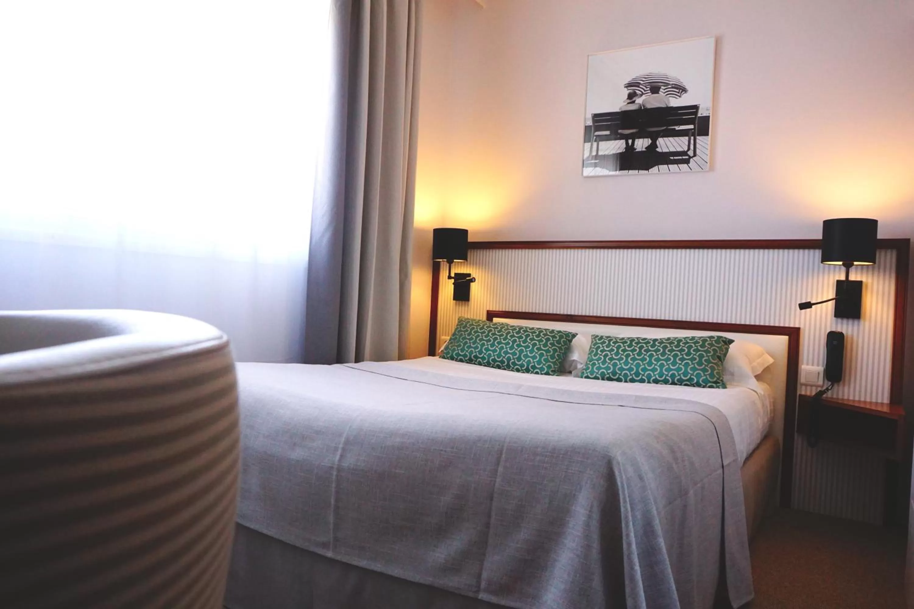 Photo of the whole room, Bed in Atlantic Hôtel & Spa