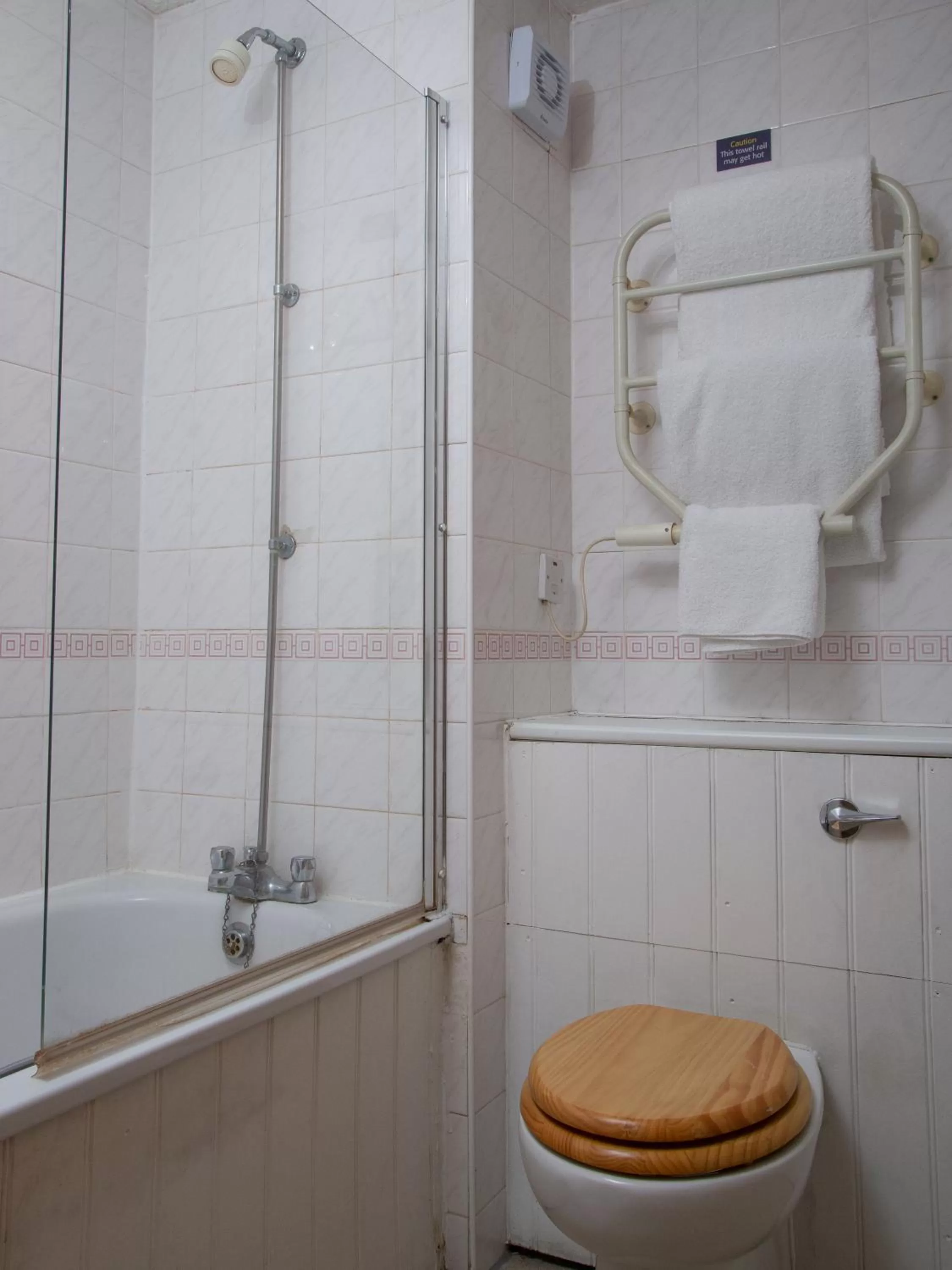 Bathroom in Royal Hotel, Bar & Grill