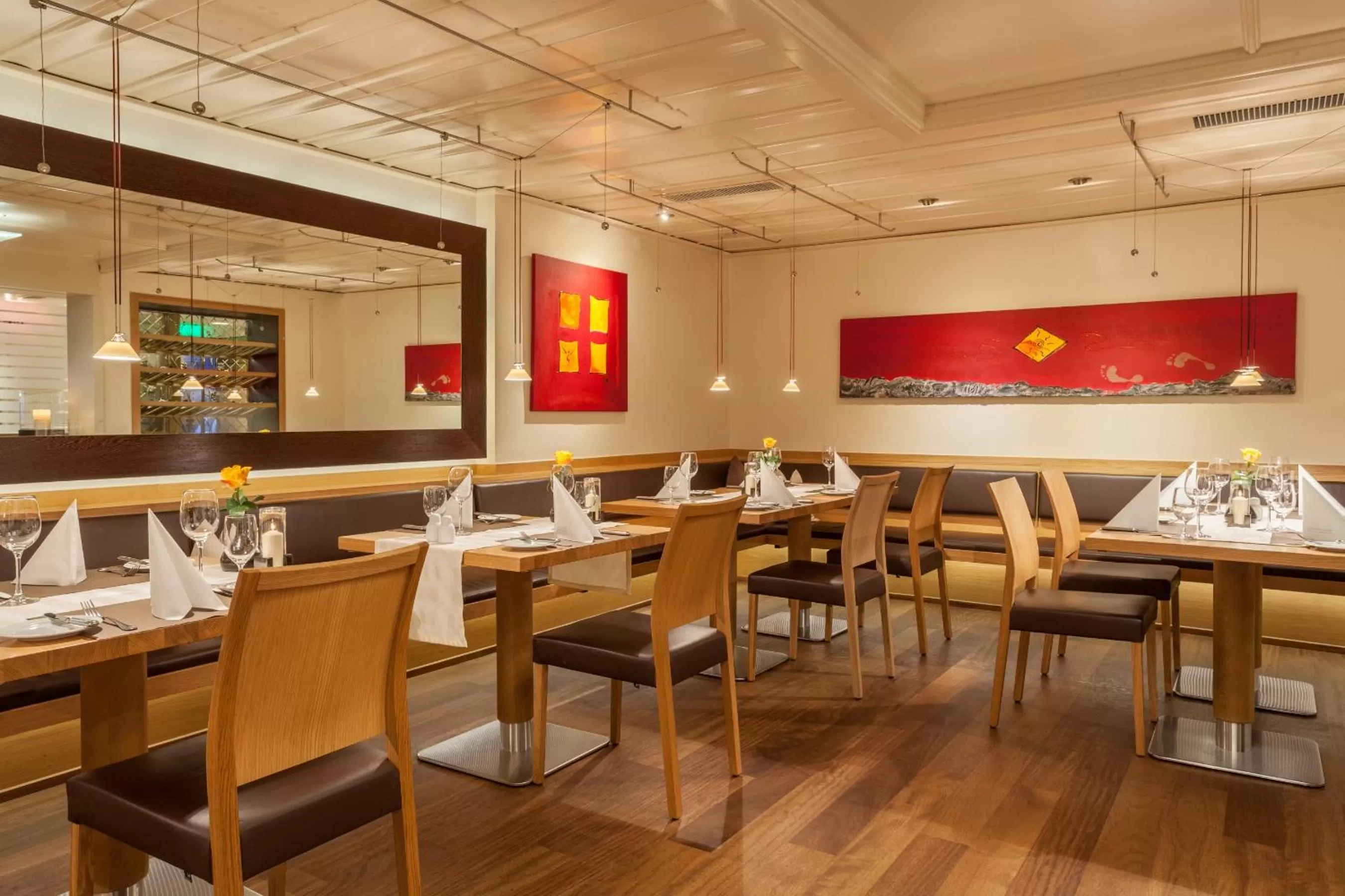 Restaurant/places to eat in Hotel Germania