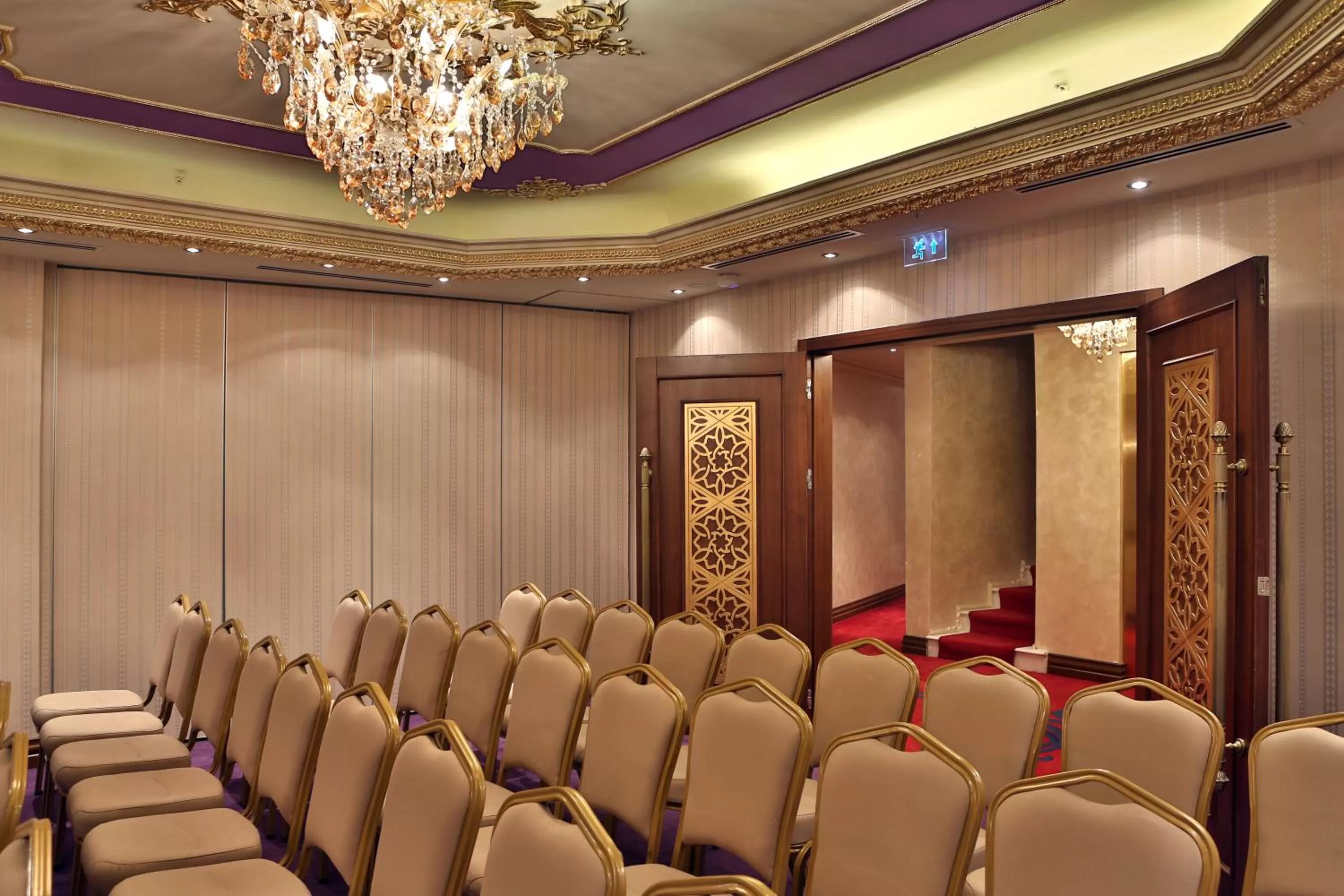 Business facilities in Daru Sultan Hotels Galata