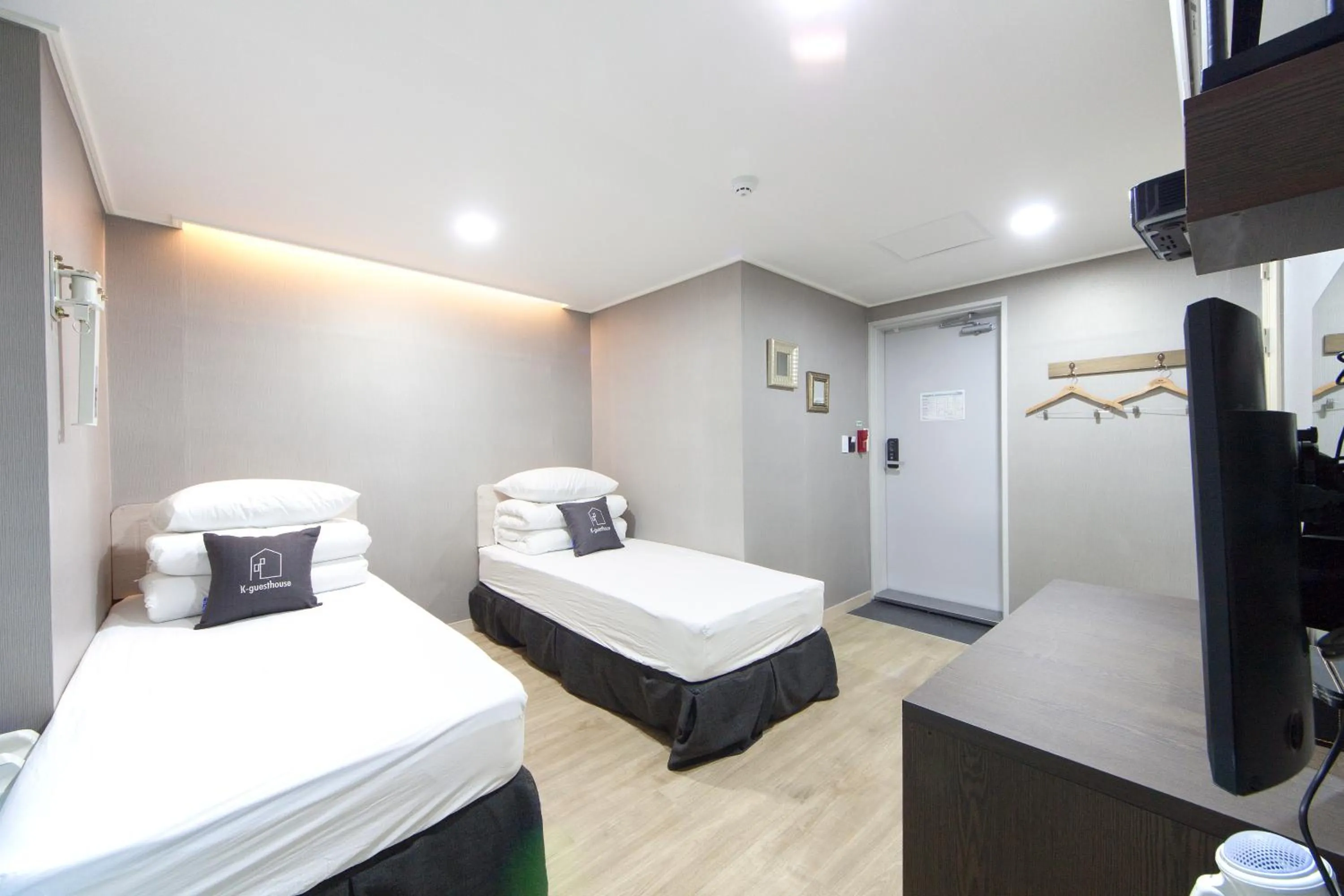 Bedroom, Bed in K-Grand Hostel Gangnam1