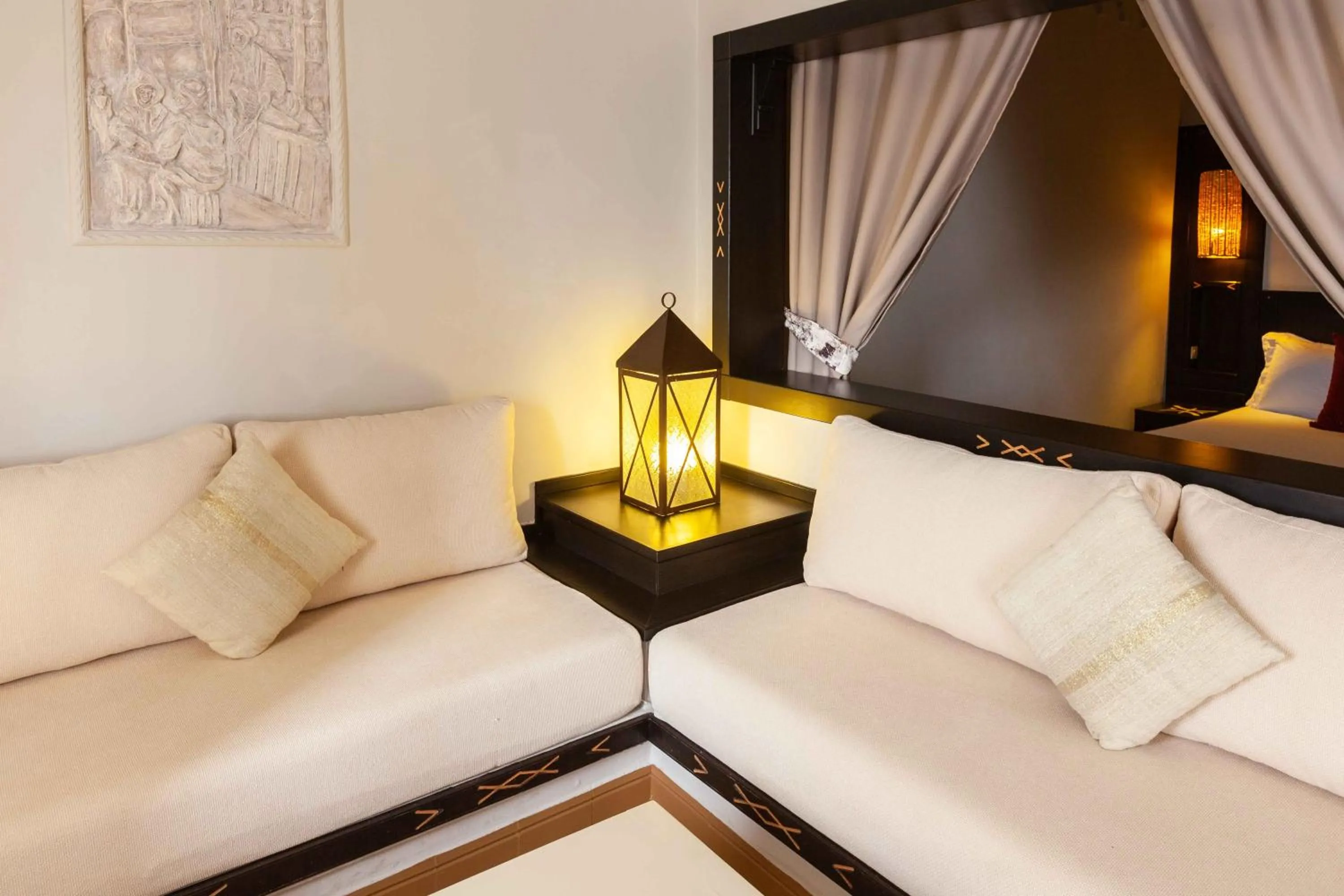 Living room in Borjs Hotel Suites & Spa