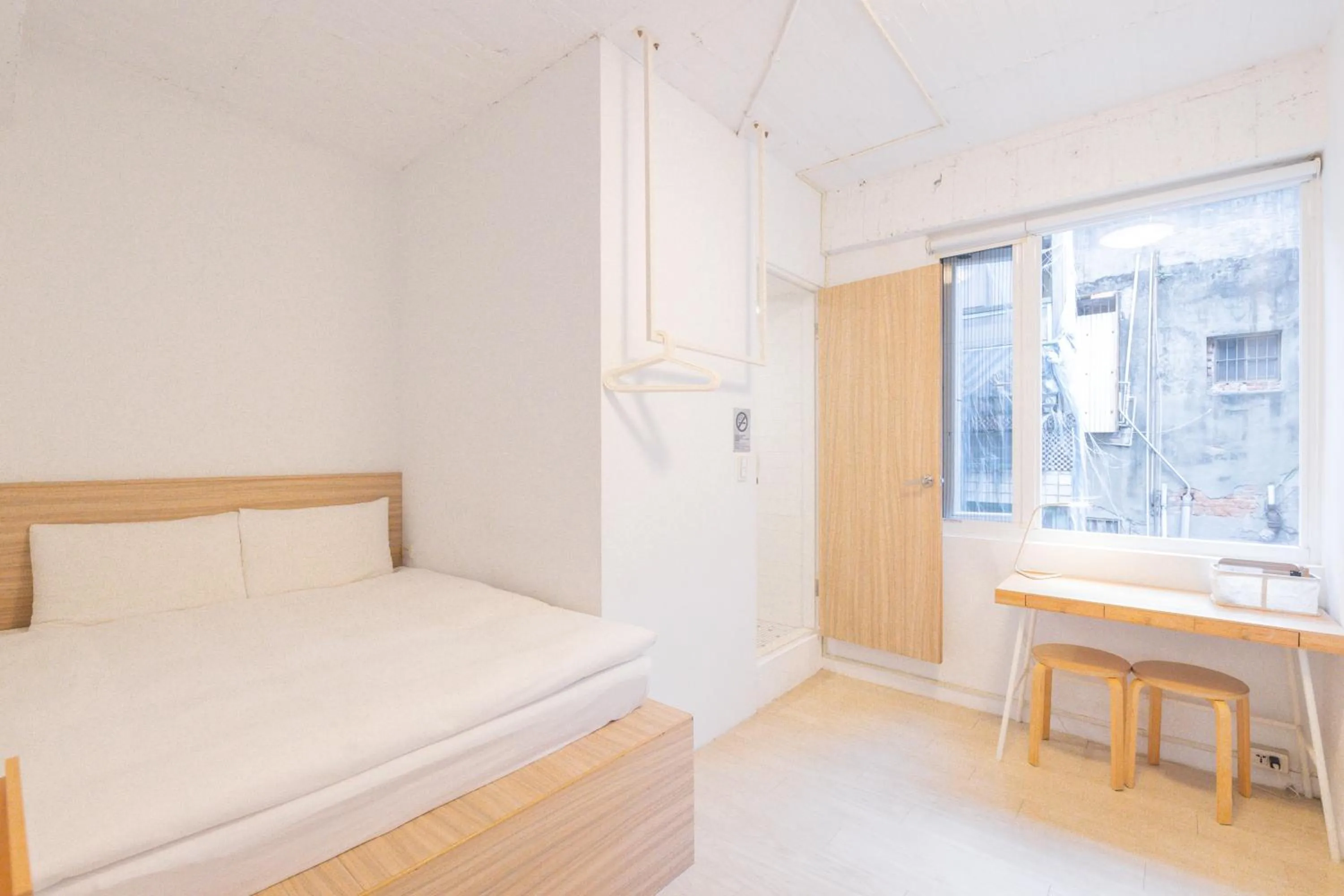 Bed in OwlStay Flip Flop Hostel - Garden